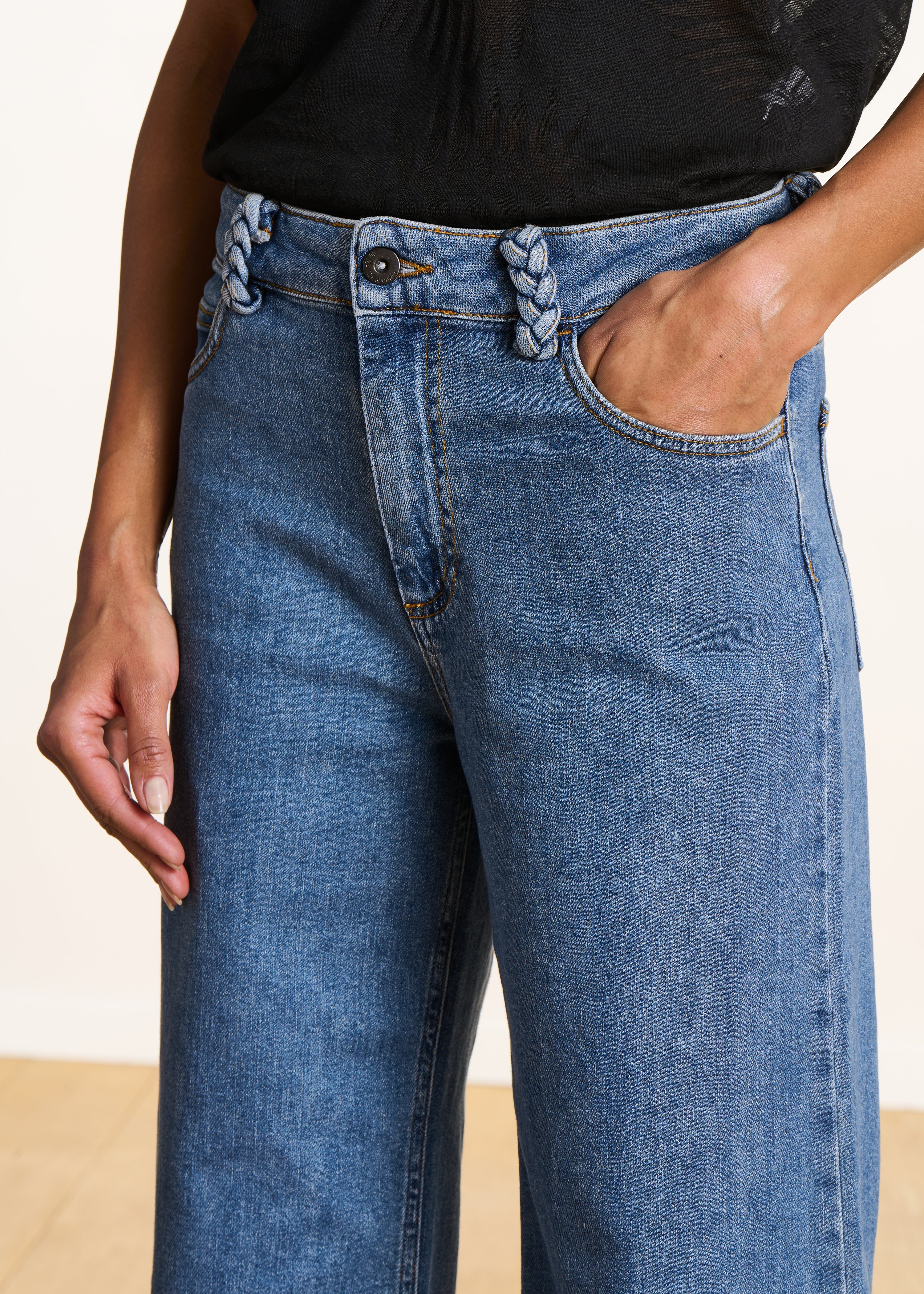 la-f-e-marabout-e-dawson-jeans-hellblau-weites-bein-bio image 5