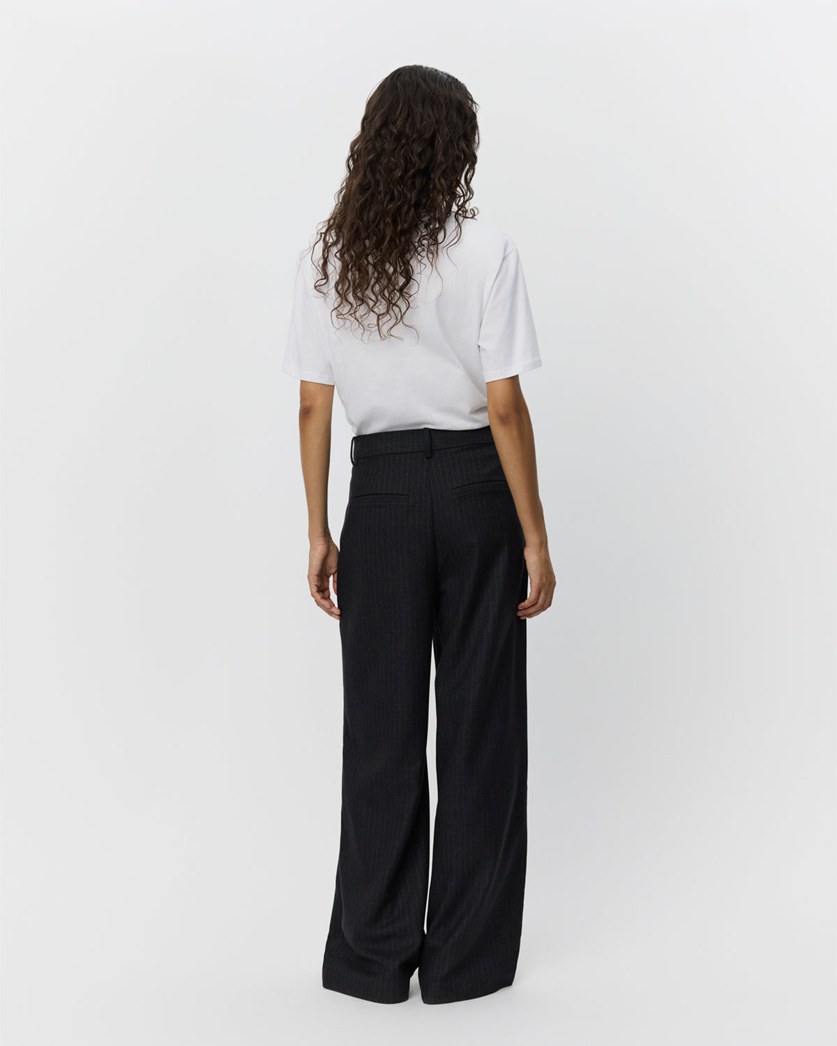 sofie-schnoor-women-nathaliasw-hose-schwarz-nadelstreifen image 4