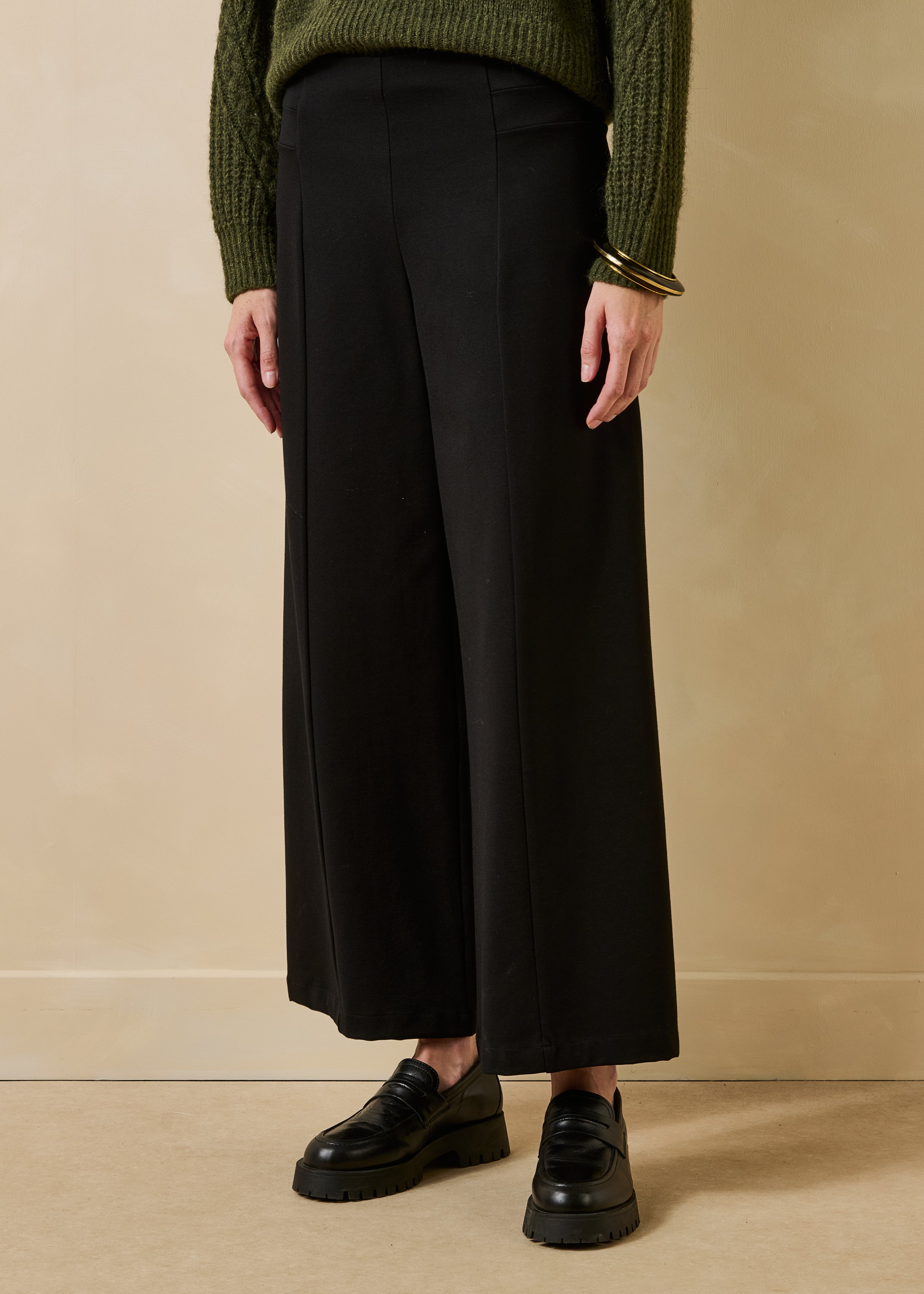 la-f-e-marabout-e-emiora-hose-damen-schwarz-cropped image 2