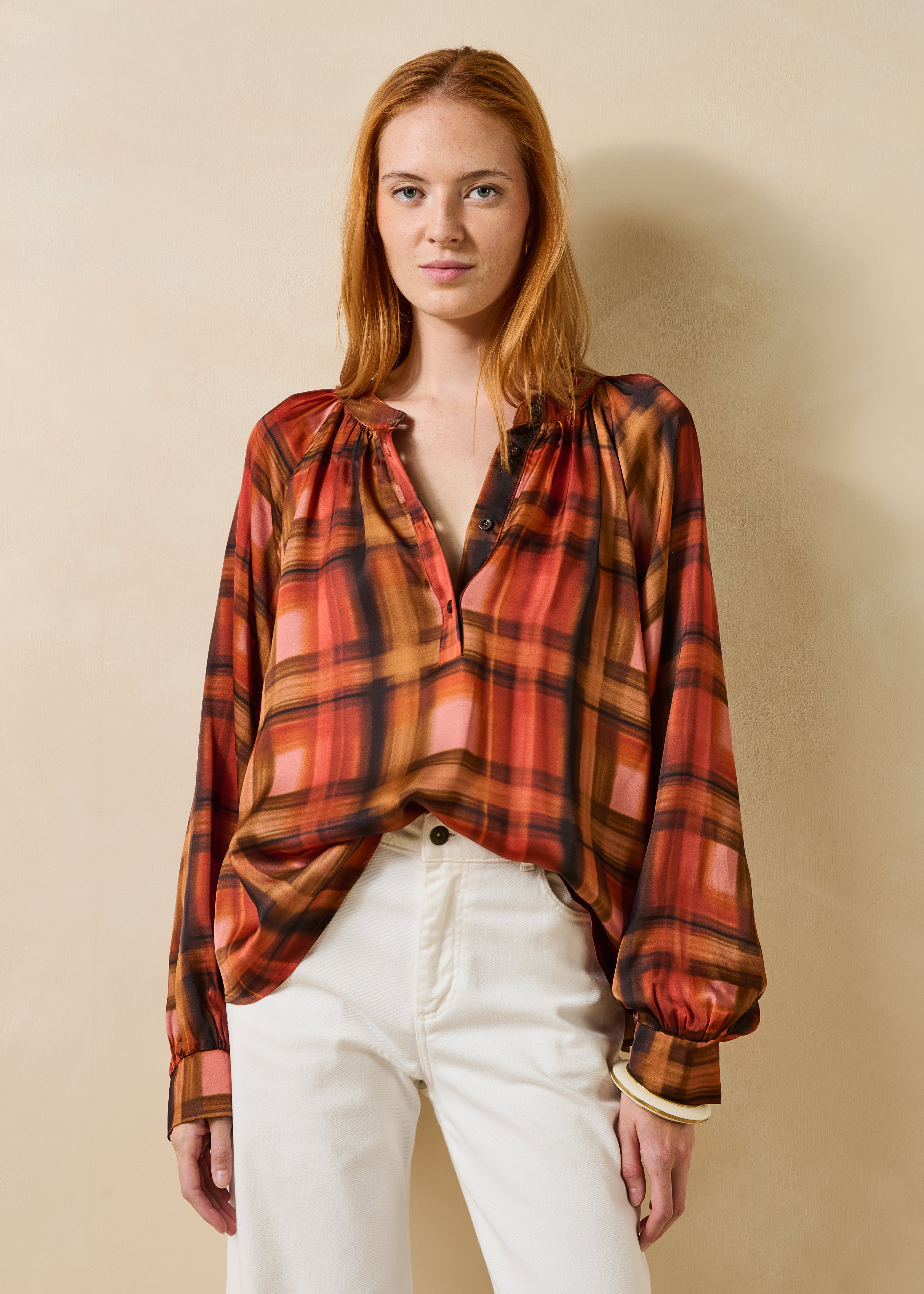 la-f-e-marabout-e-eji-top-terracotta-karo-satin-langarm image 1