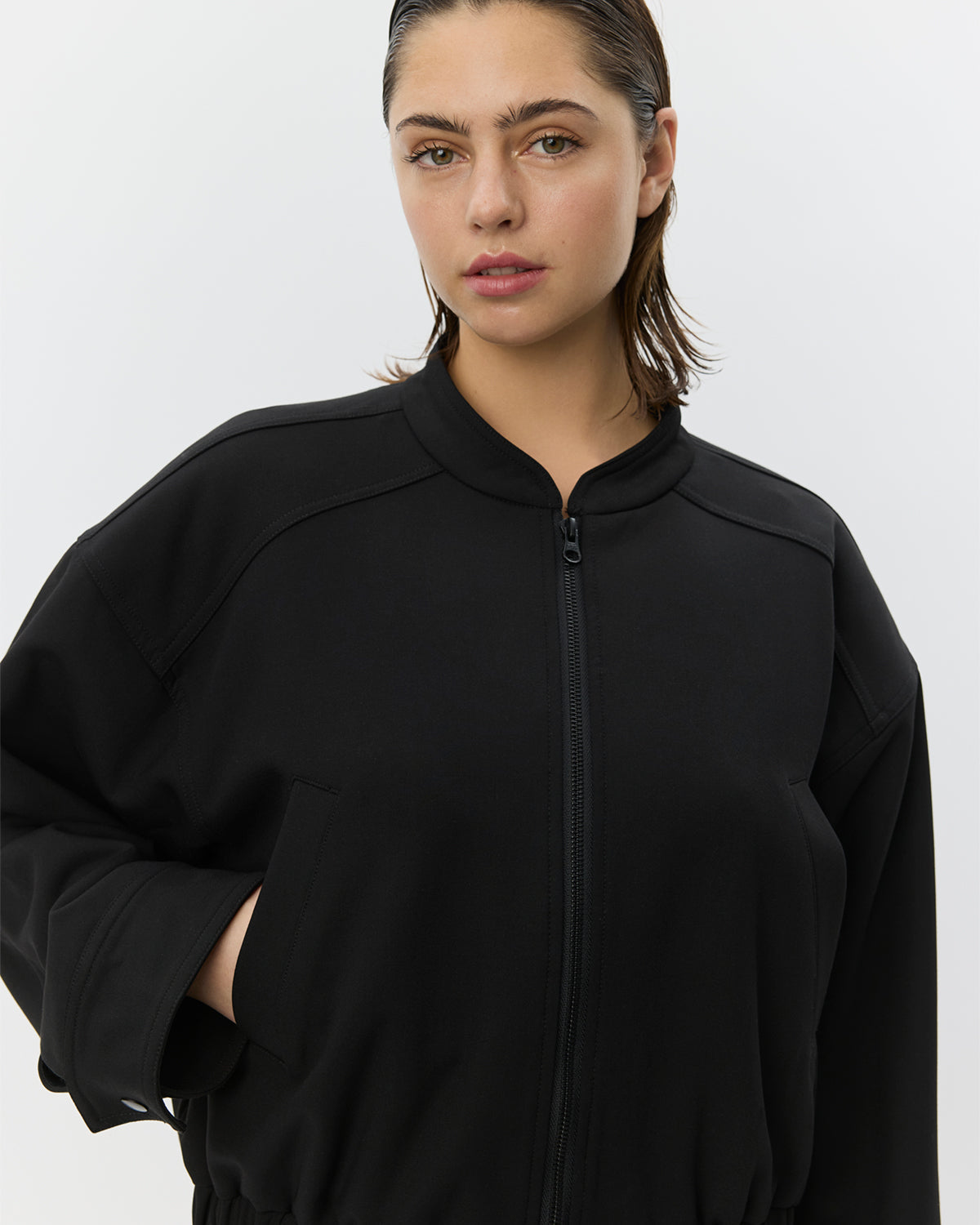 sofie-schnoor-luzy-bomberjacke-schwarz-cropped-gr-34-42 image 5