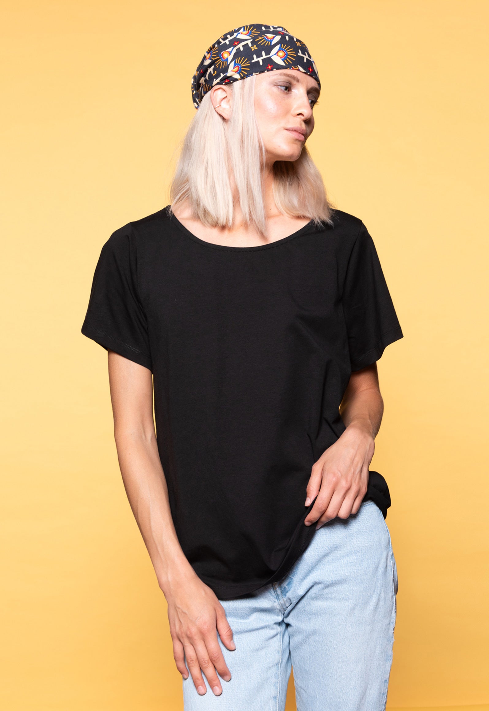 moshiki-dress-i-101-s26top-g2-t-shirt-bio-schwarz image 5