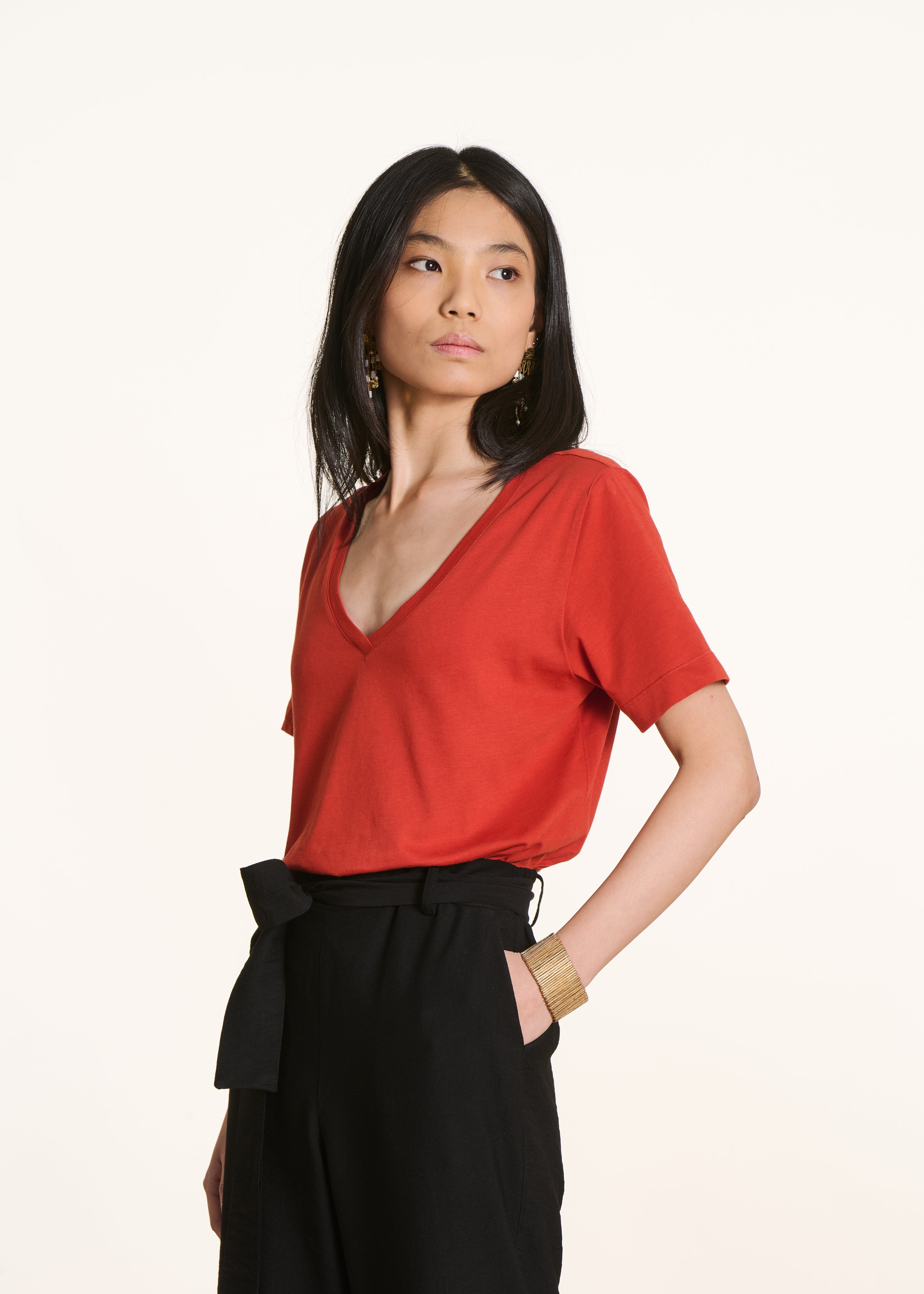 la-f-e-marabout-e-t-shirt-oversize-bio-baumwolle-rot-v-ausschnitt image 1