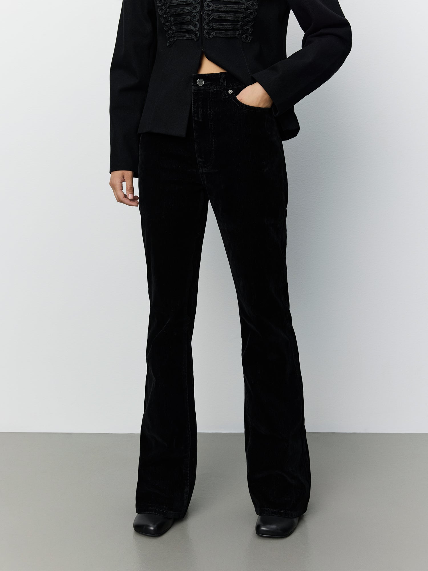 sofie-schnoor-women-gredasw-flared-jeans-schwarz image 5