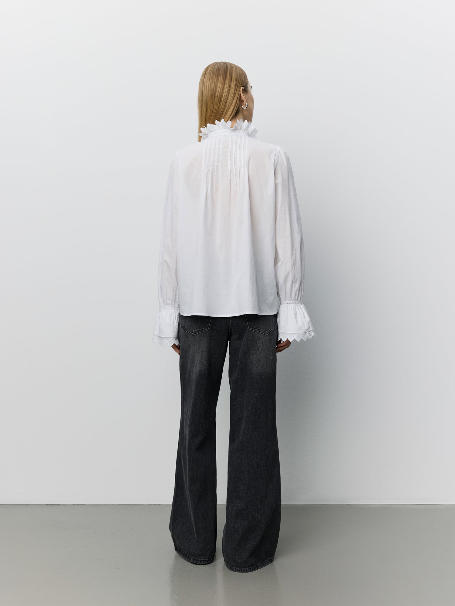 sofie-schnoor-women-serenasw-s263140-bluse-wei-stickerei image 4