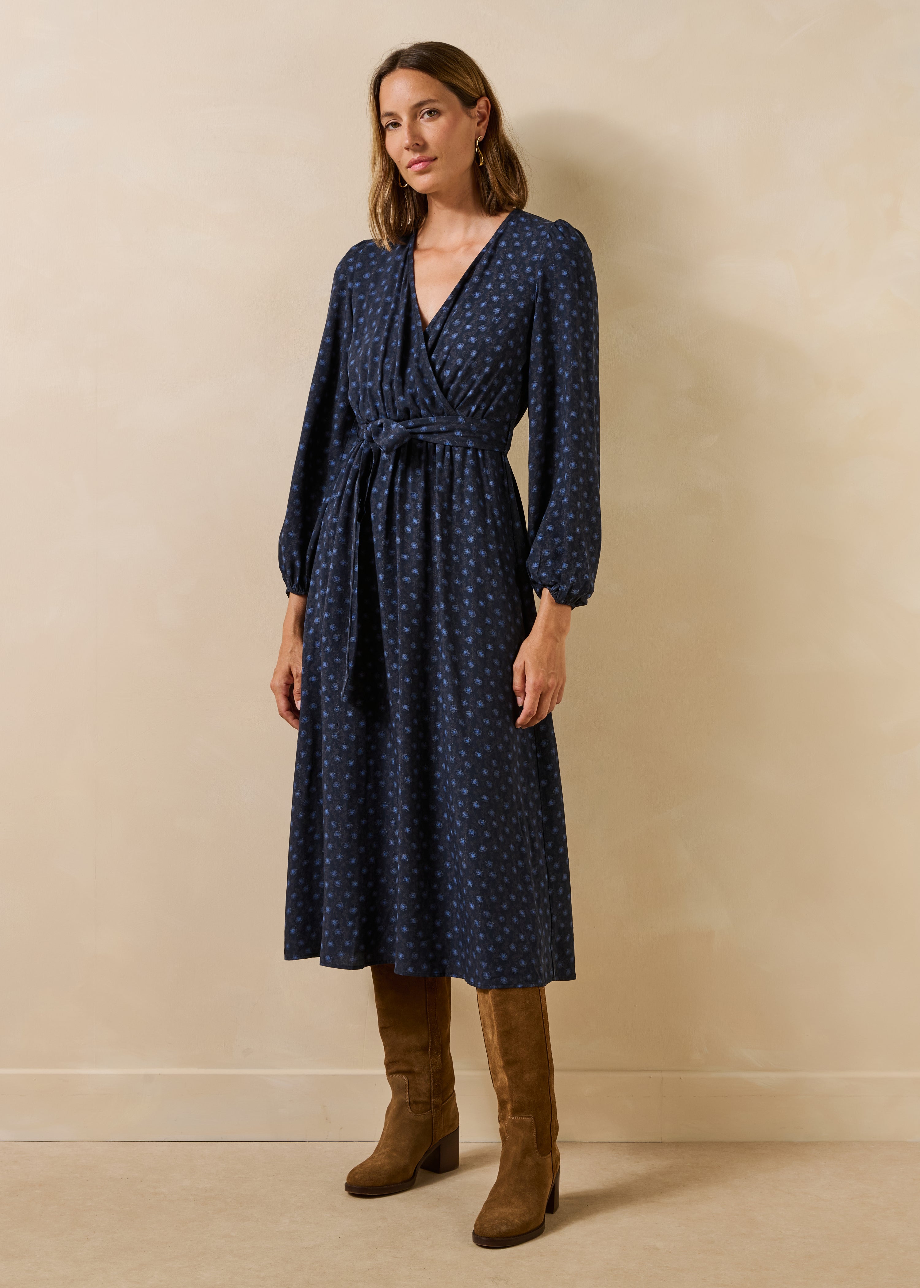 la-f-e-marabout-e-reola-kleid-blau-grafik-wickel-langarm image 1