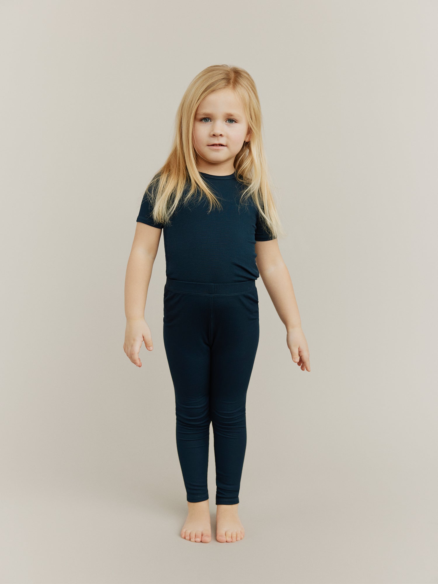 sofie-schnoor-kids-nalinesb-leggings-navy-viskose image 2