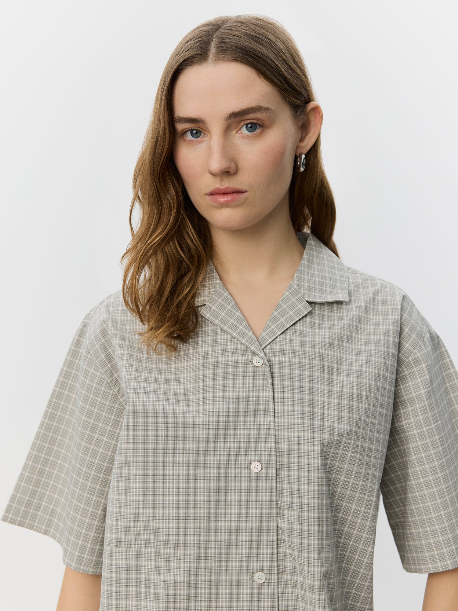 sofie-schnoor-women-mavissw-hemd-grau-kariert-kurzarm image 5