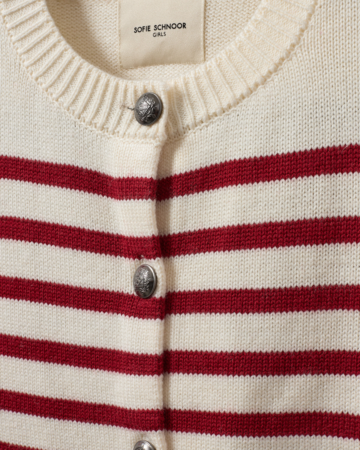 sofie-schnoor-young-elciasy-g251224-cardigan-rot-gestreift image 5