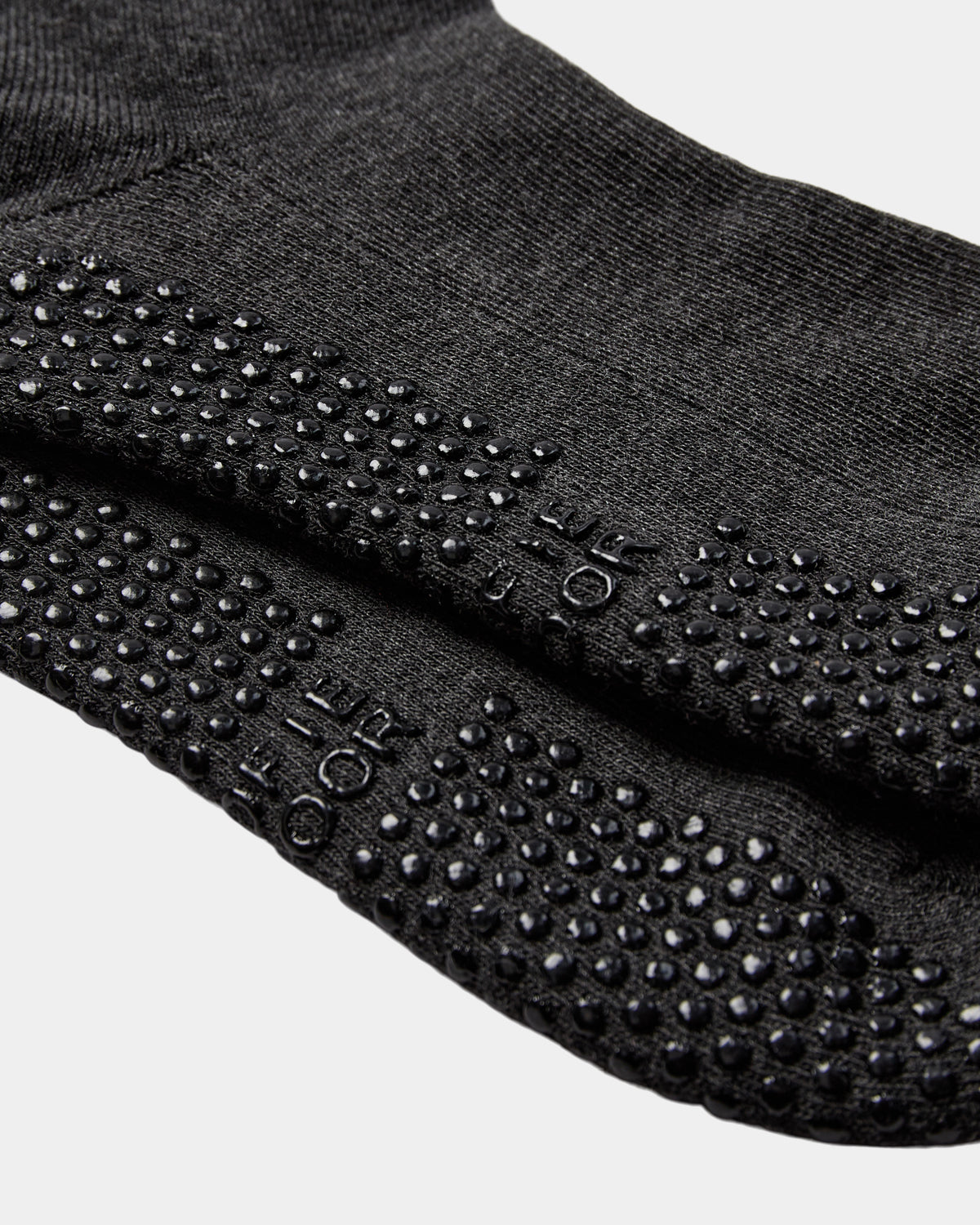 sofie-schnoor-sport-sussispo-socken-grau-antirutsch image 2