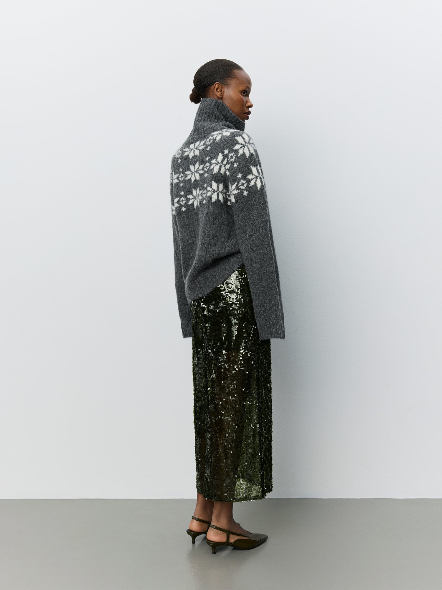 sofie-schnoor-women-pennasw-star-strickpullover-dunkelgrau-wolle image 4