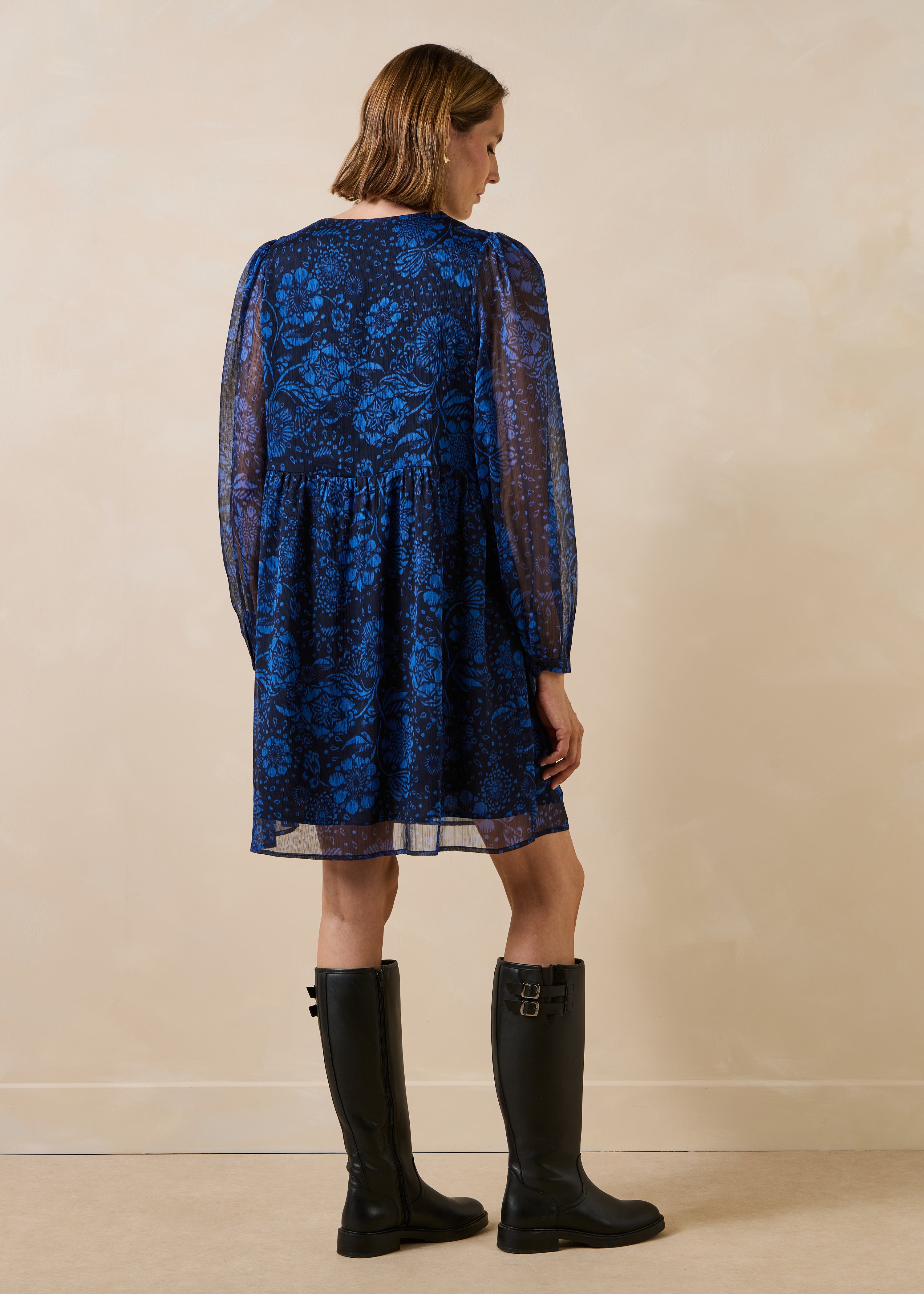 la-f-e-marabout-e-tasa-kleid-blau-floral-kurz image 2