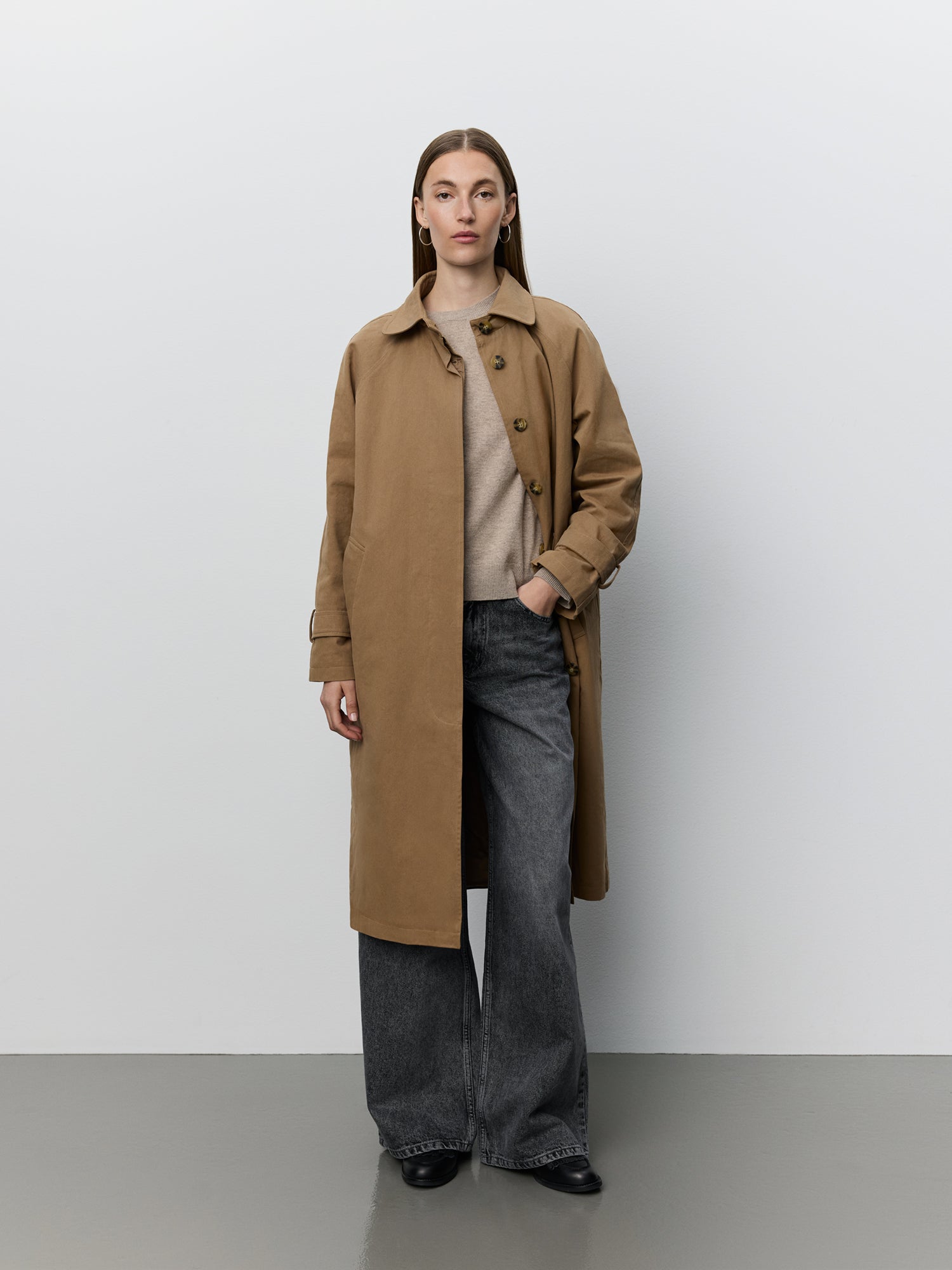 sofie-schnoor-enisesw-snos688-trenchcoat-damen-camel-steppweste image 2