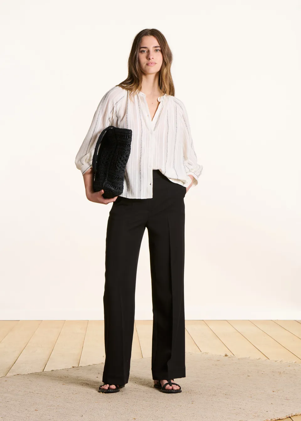 la-f-e-marabout-e-fiacre-hose-schwarz-gerade-cropped image 1