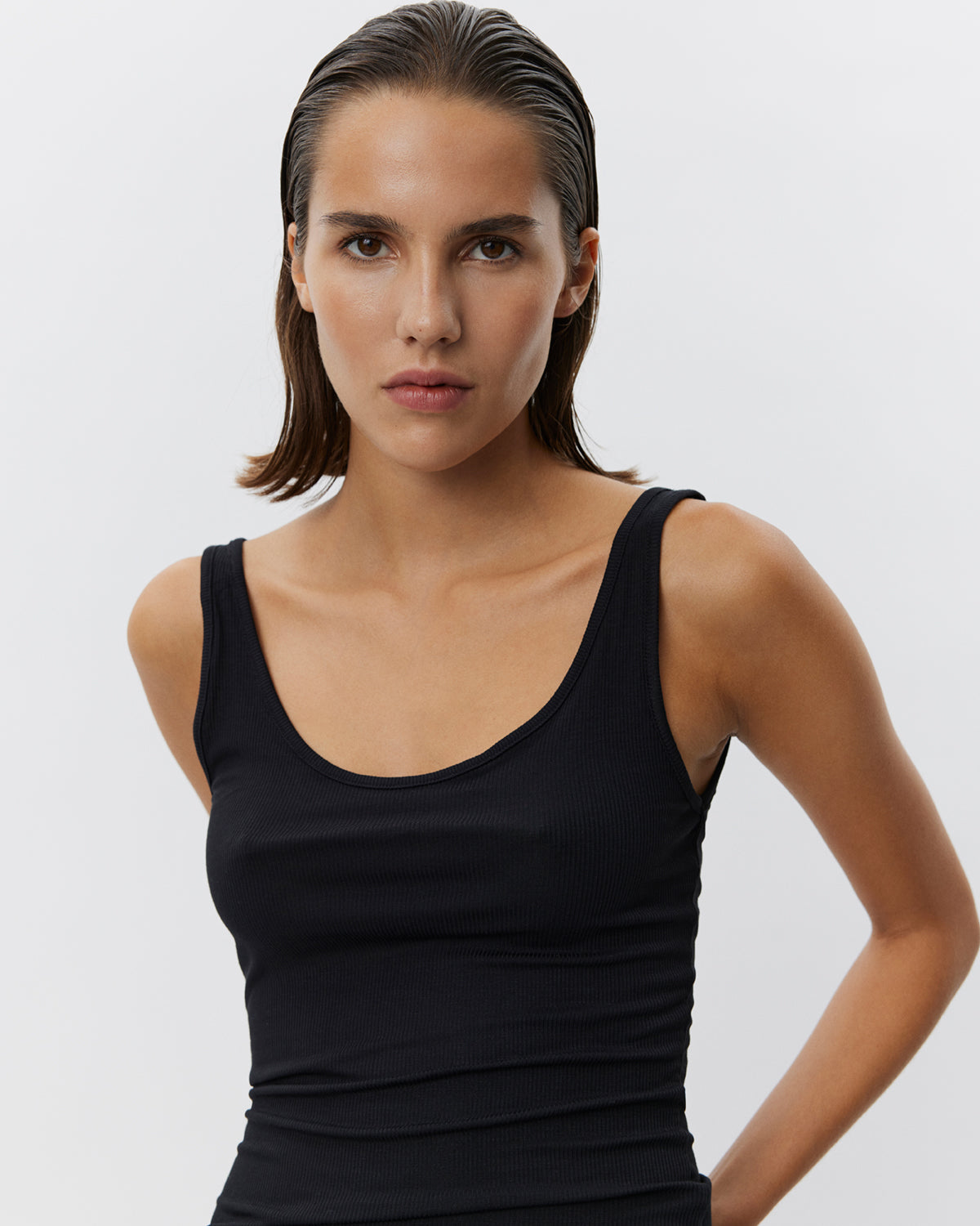 sofie-schnoor-women-dizasw-top-schwarz-slimfit-viskose image 3