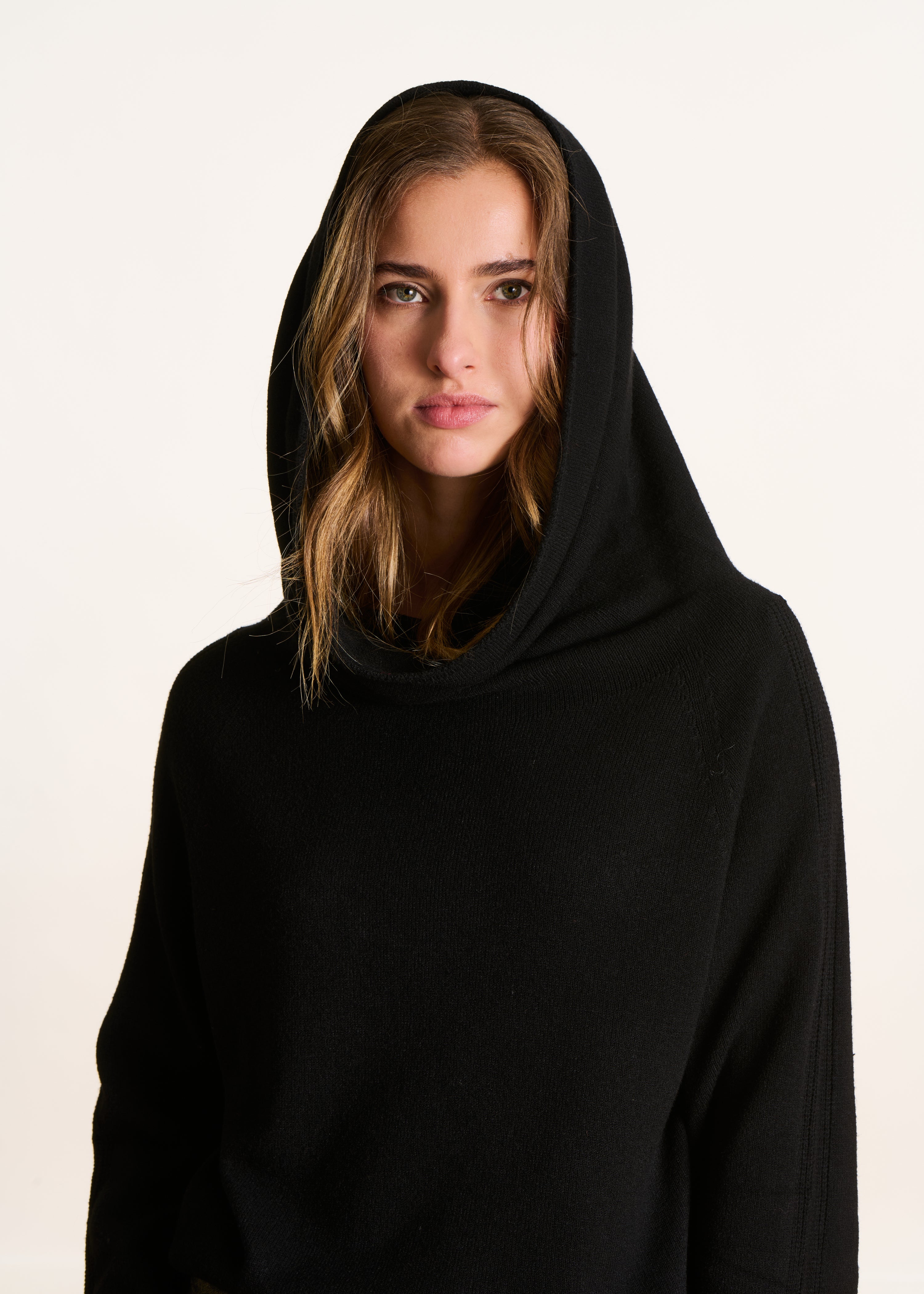 la-f-e-marabout-e-epafi-pullover-schwarz-wolle-langarm image 5