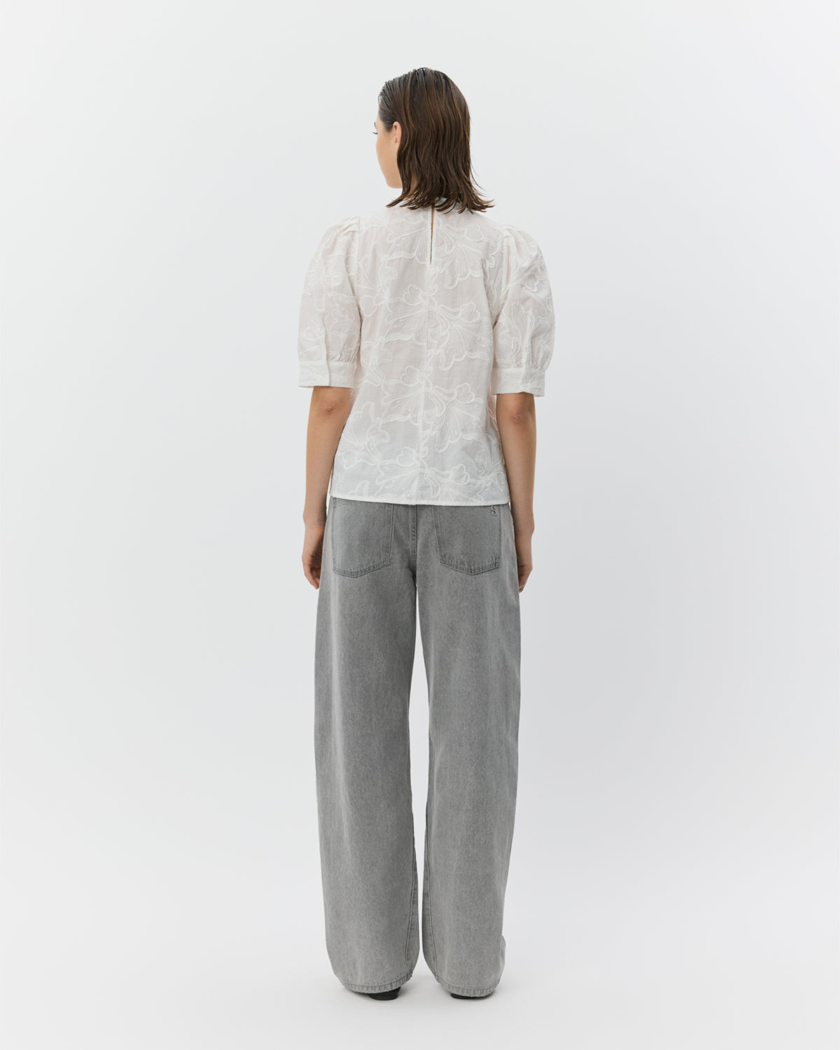 sofie-schnoor-women-ahliasw-bluse-white-baumwolle-stickerei image 4
