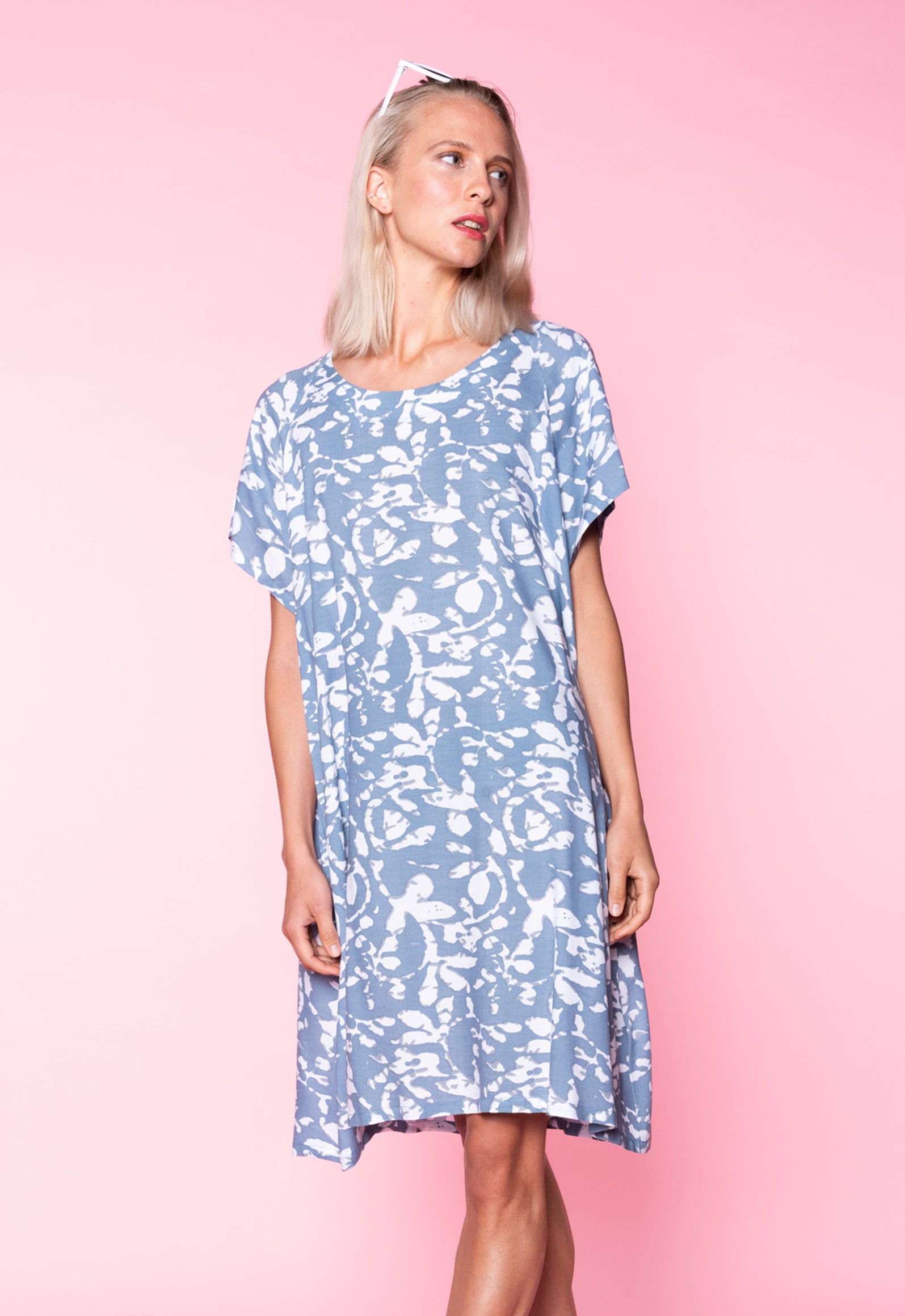 moshiki-s26dress-pr5-sommerkleid-rayon-mit-taschen image 1