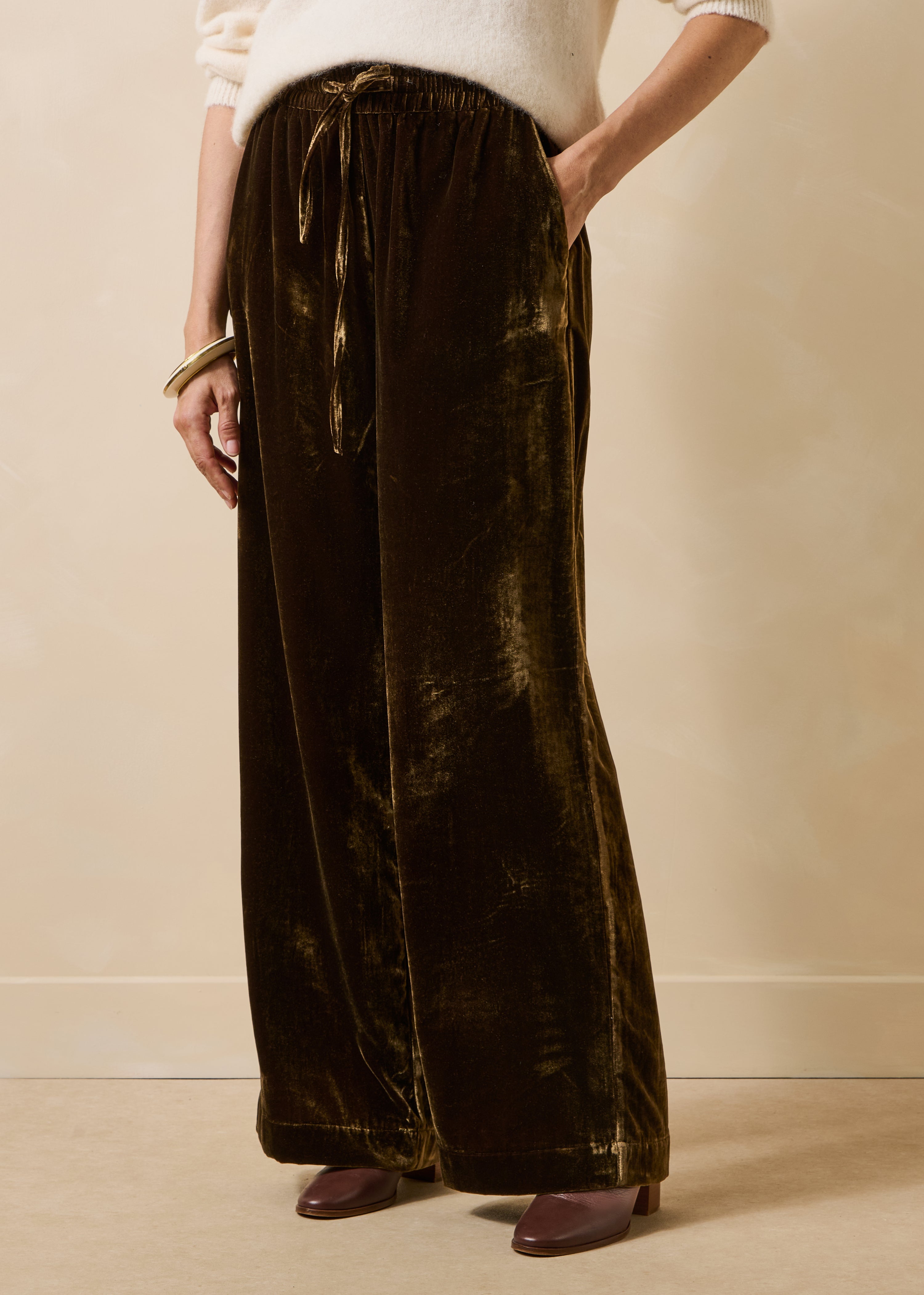la-f-e-marabout-e-pacoa-hose-braun-samt-weites-bein image 2