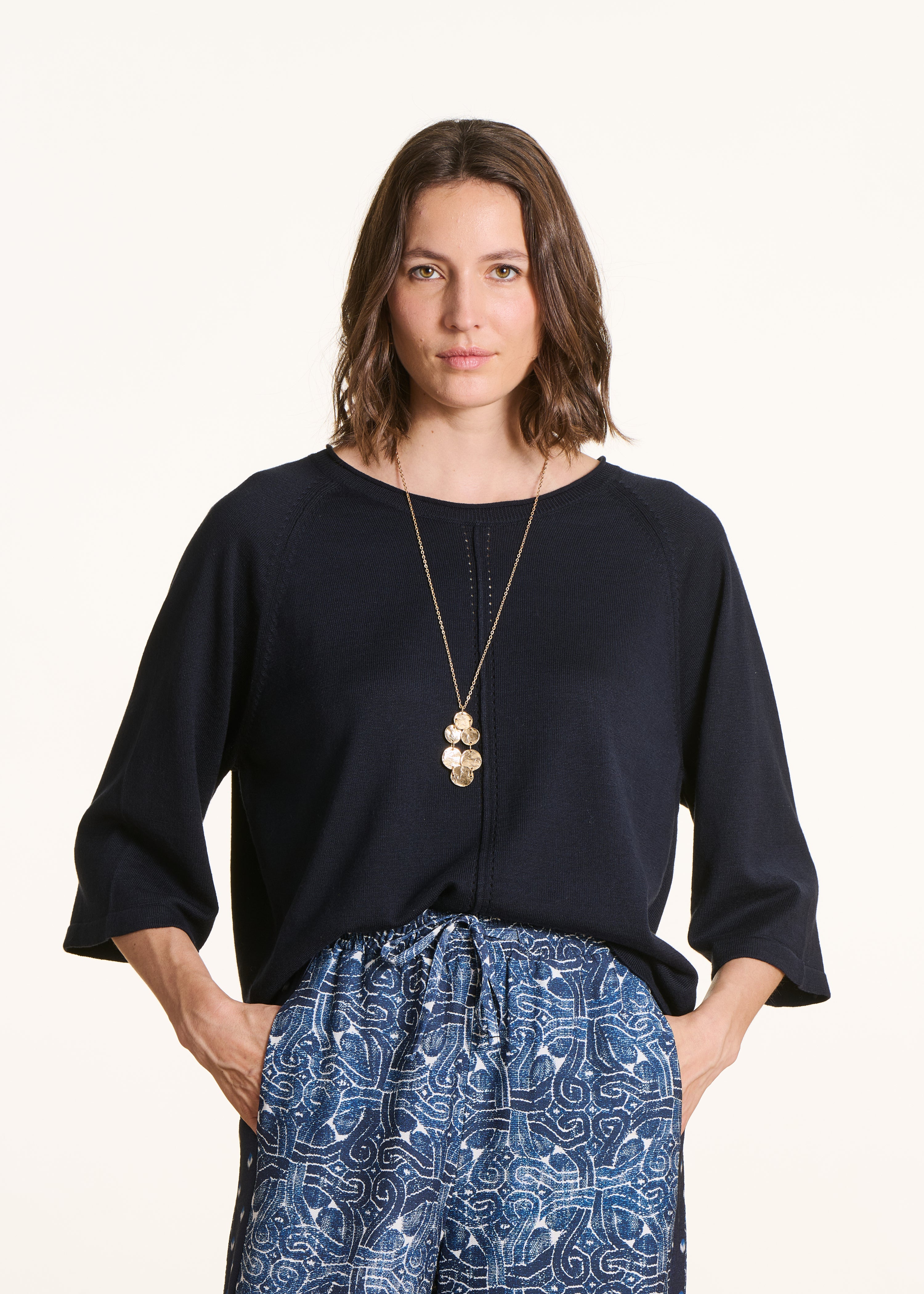 la-f-e-marabout-e-fluxo-pullover-blau-oversize-lochstrick image 1
