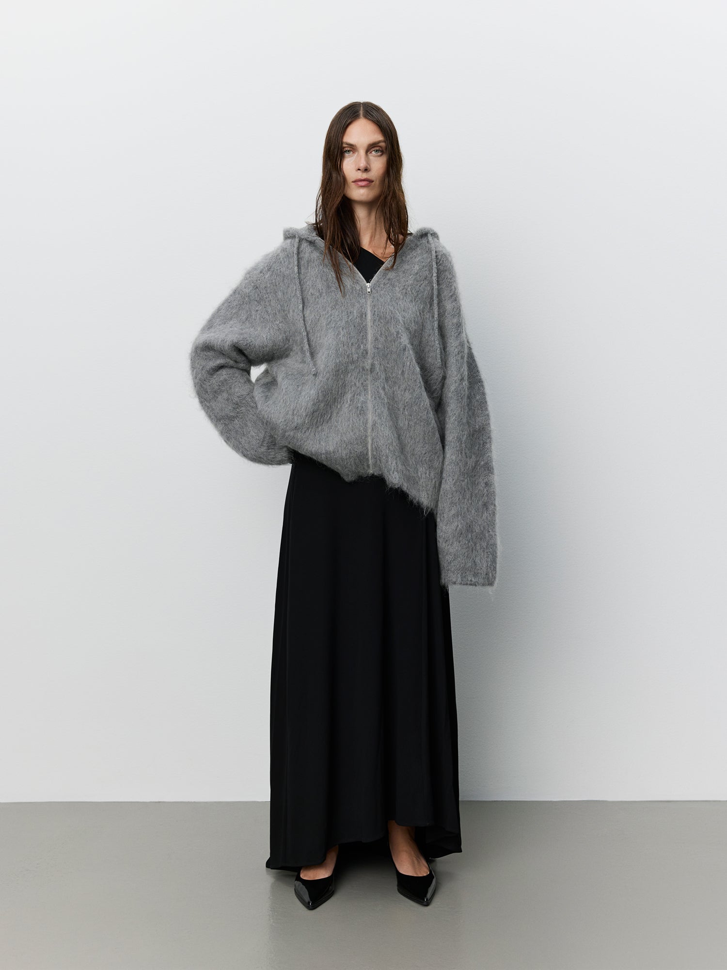 sofie-schnoor-icon-004-sinasw-strick-hoodie-hellgrau image 6