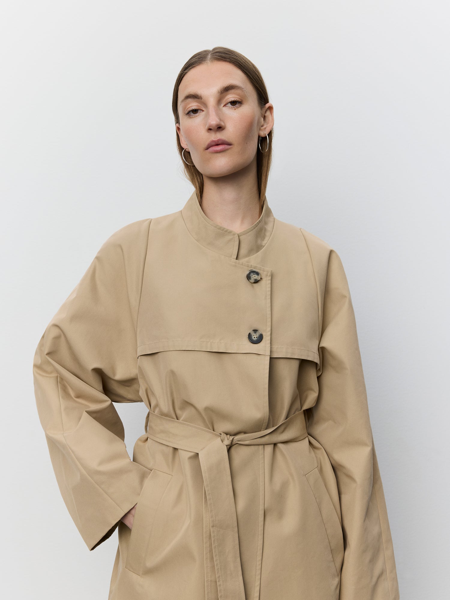 sofie-schnoor-women-lizzysw-trenchcoat-camel-mantel-baumwolle image 5