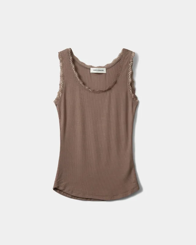 sofie-schnoor-women-ulrikkesw-top-braun-viskose-spitze image 1