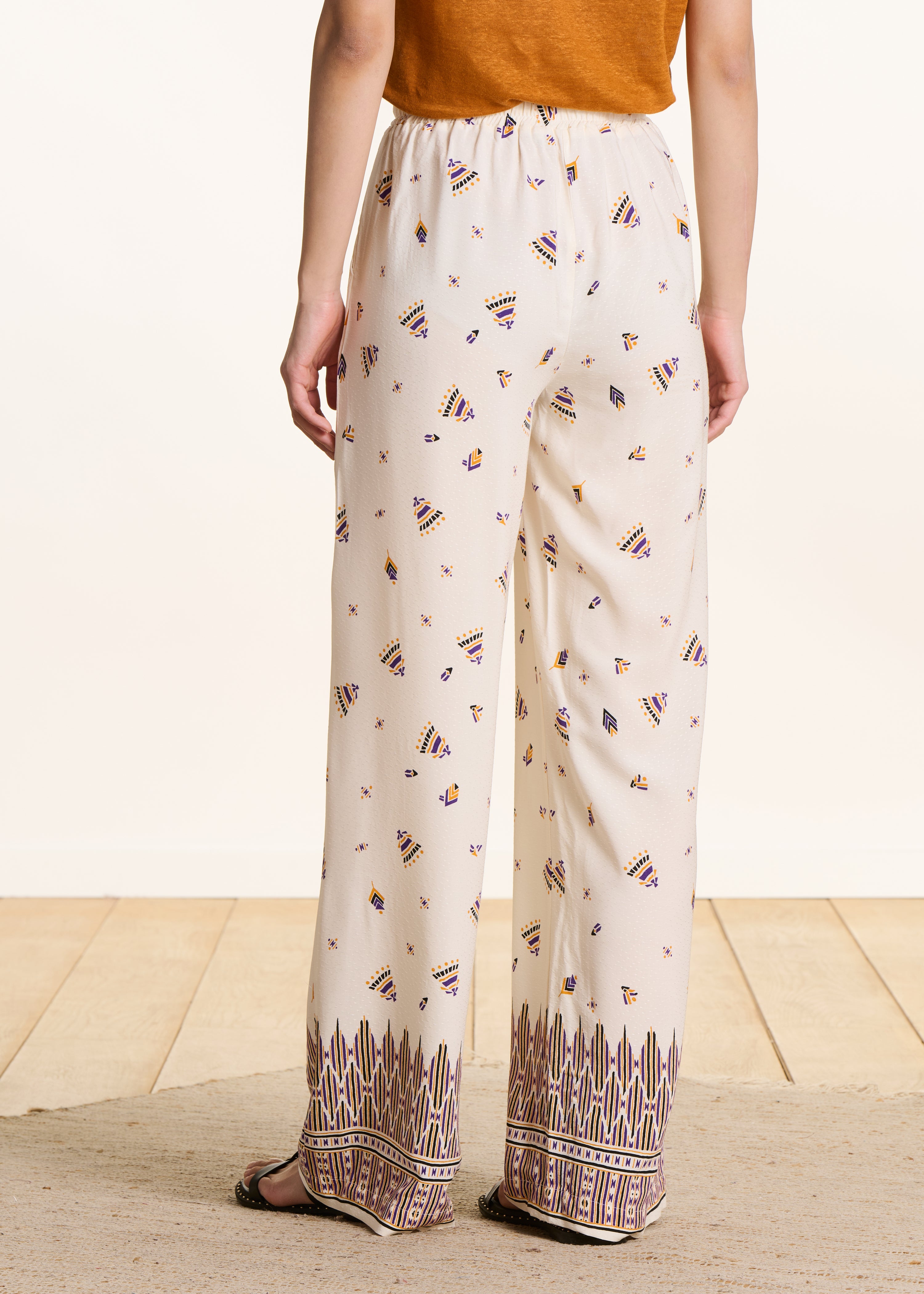 la-f-e-marabout-e-pantalons-pacao-weite-hose-ecru-ethno-print image 3