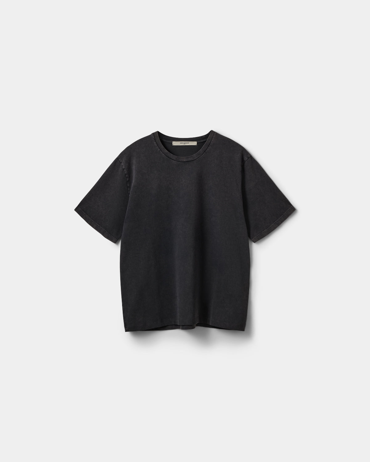 sofie-schnoor-women-icon-013-mae-t-shirt-washed-black image 1
