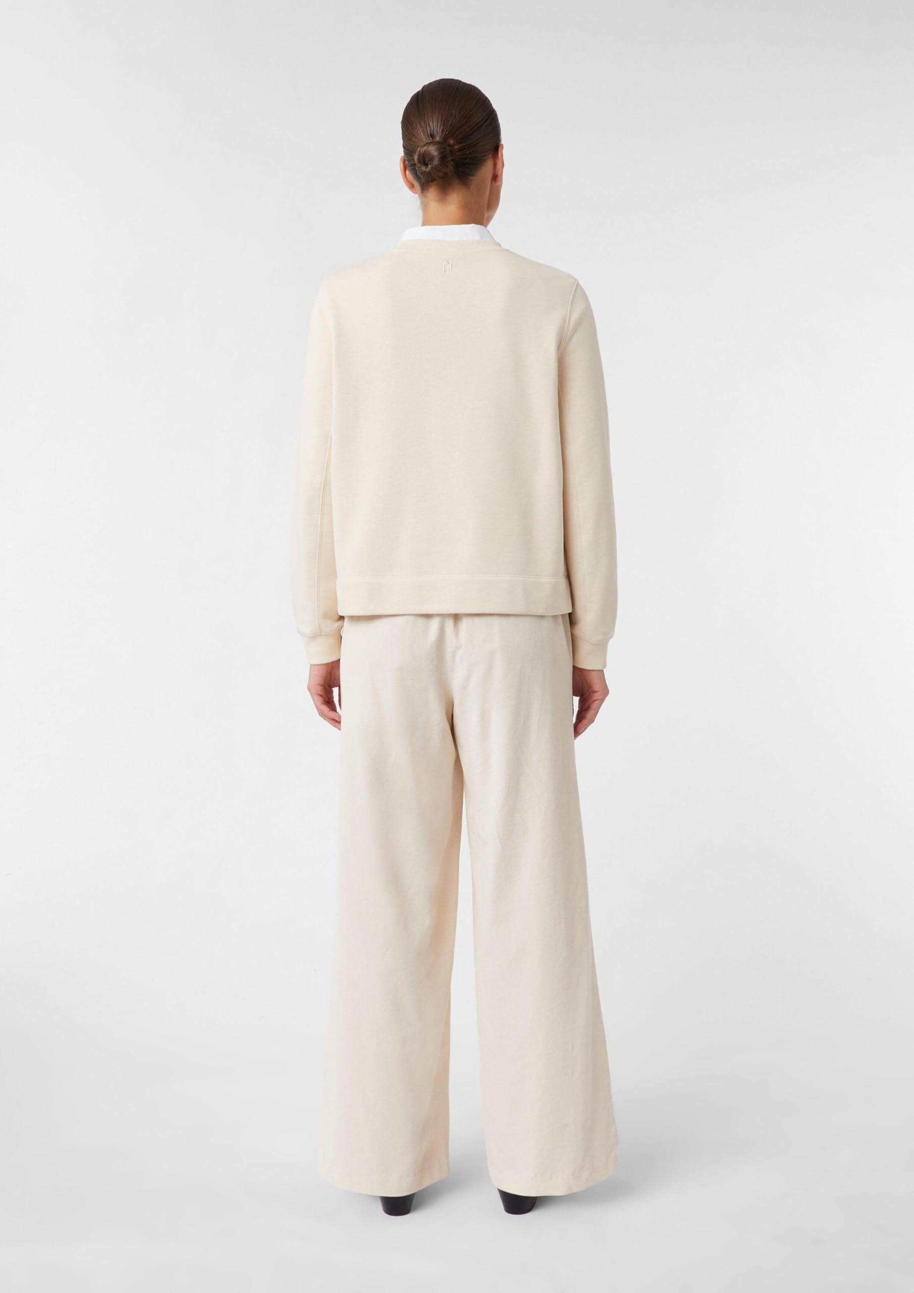 comma-sweatshirt-nieten-artwork-schwarz-98e3 image 8