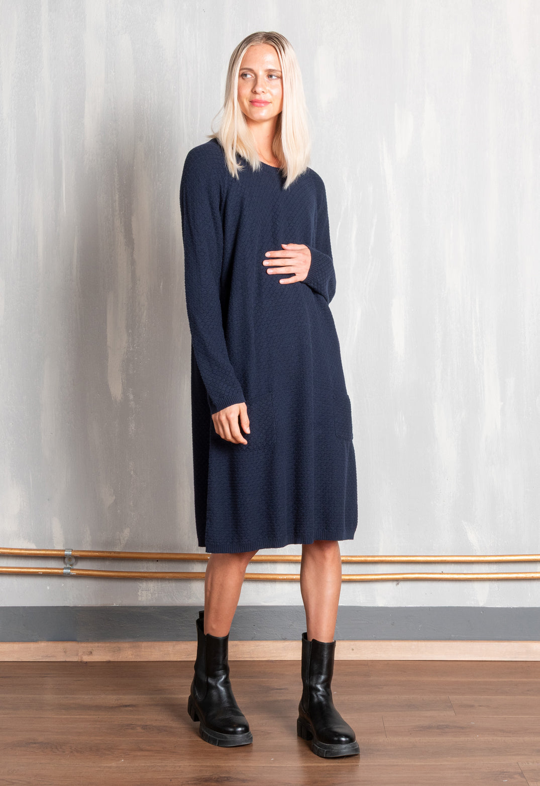 moshiki-pevila-dress-strickkleid-berry-s-bio-baumwolle image 6