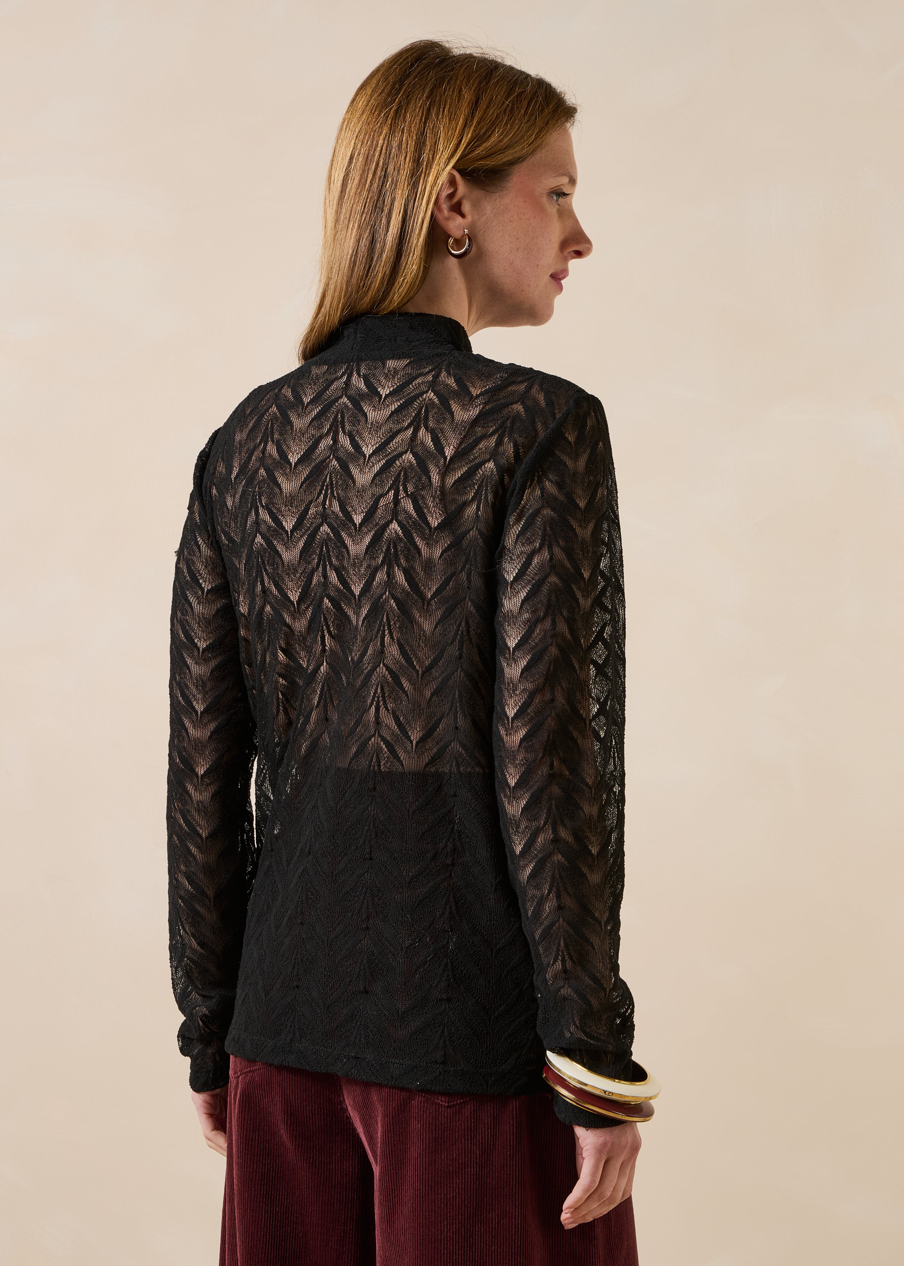 la-f-e-marabout-e-grelok-t-shirt-spitze-schwarz-langarm image 3
