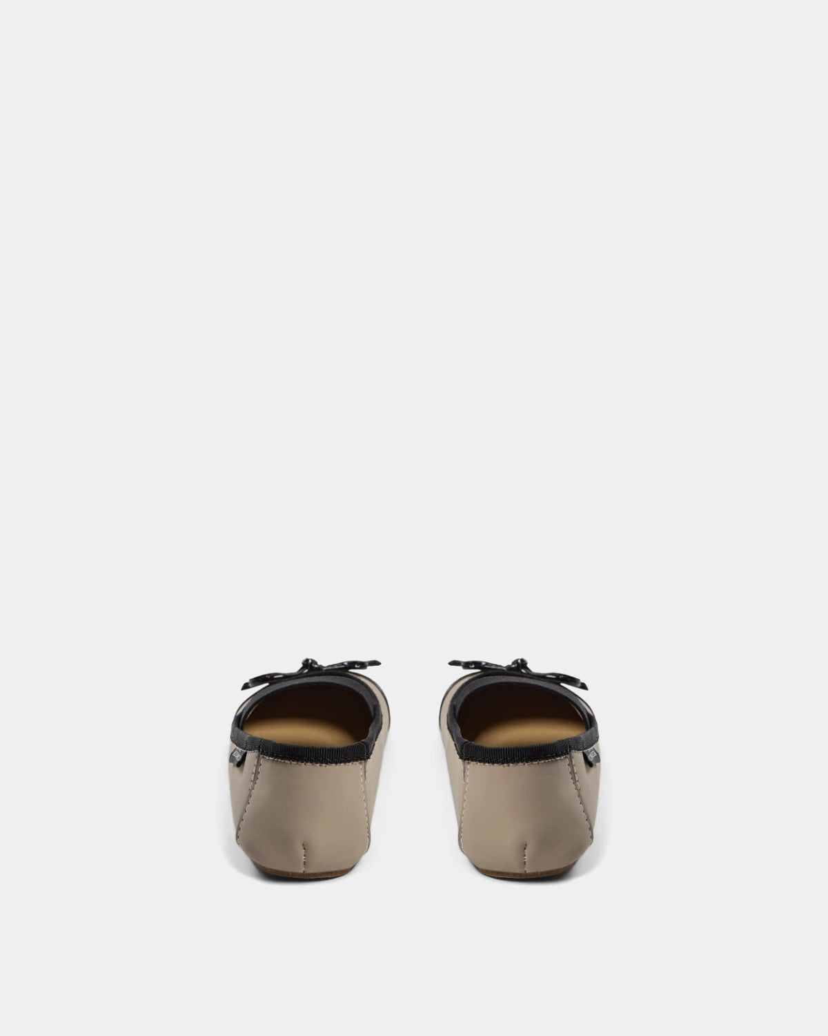sofie-schnoor-kids-neliask-hausschuhe-dark-sand-schleife image 4