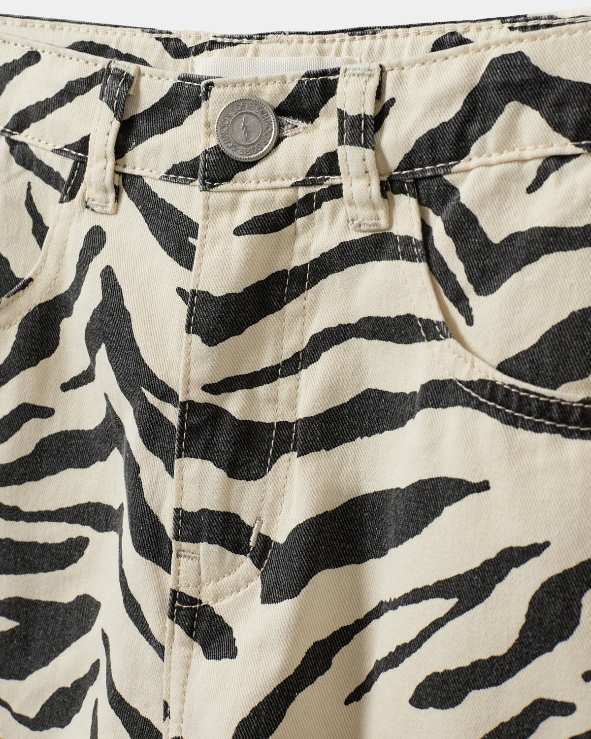sofie-schnoor-young-gabriellasy-shorts-zebra-baumwolle image 4