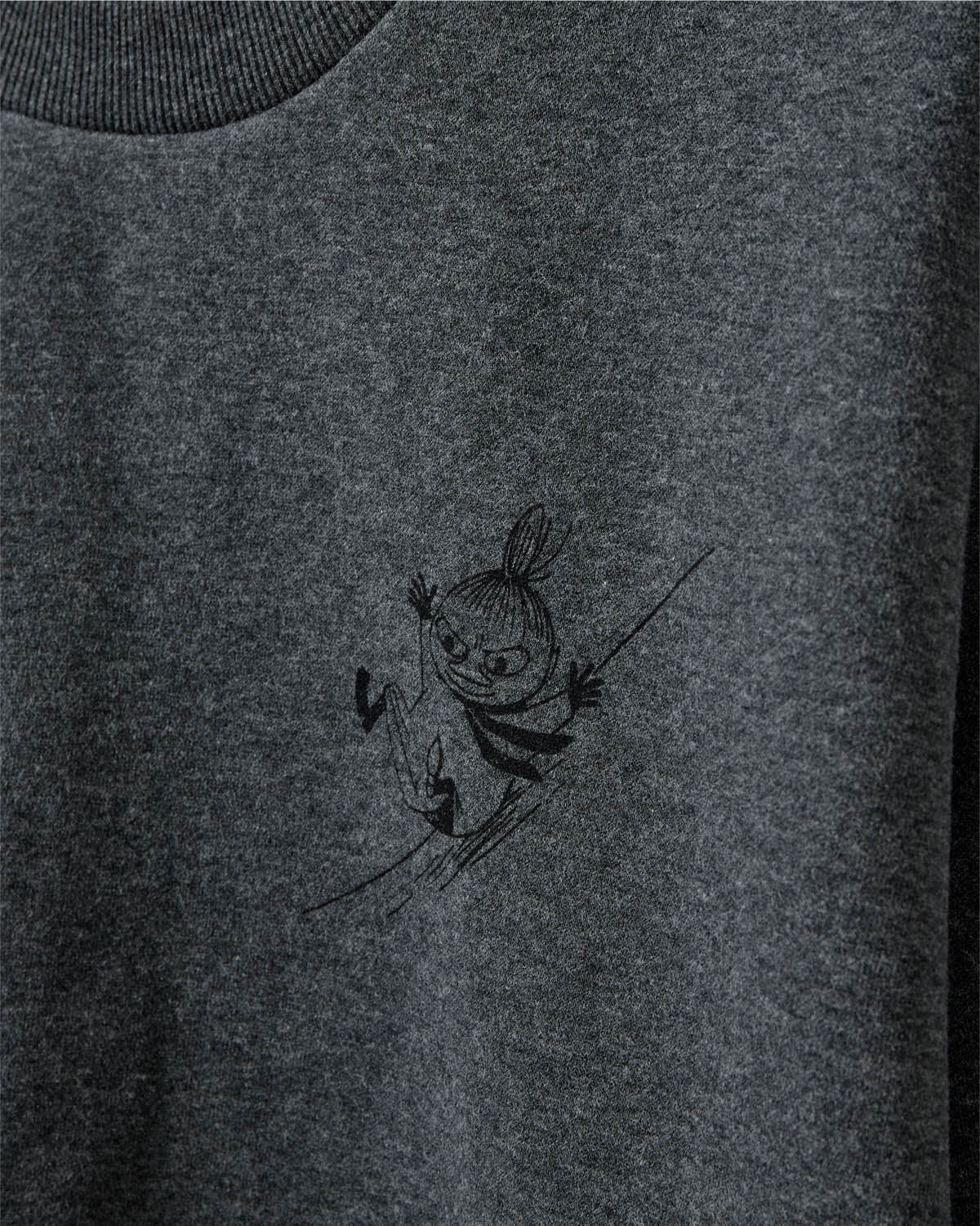 sofie-schnoor-women-moomin-sweatshirt-grau-relaxed-fit image 6