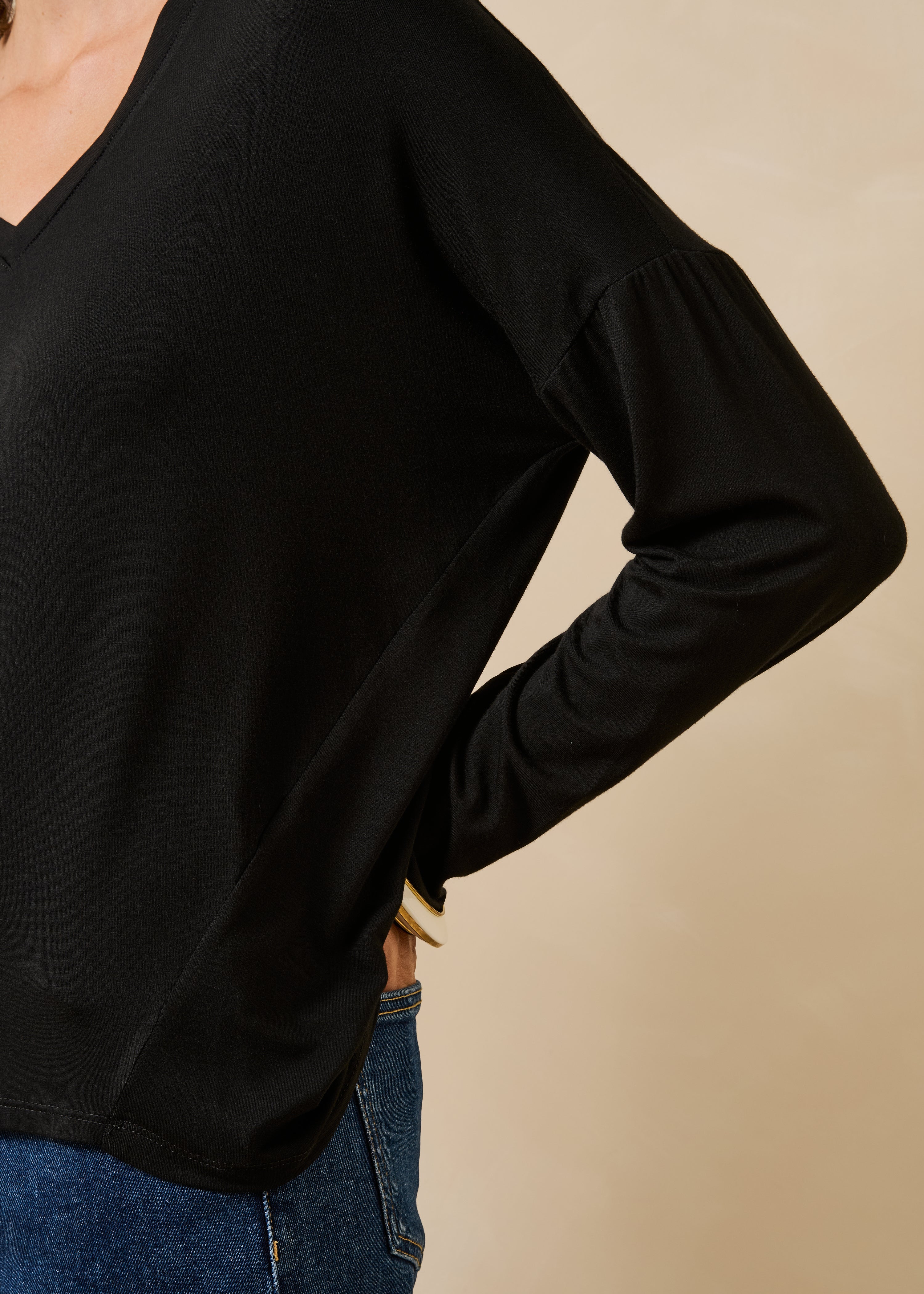 la-f-e-marabout-e-guzzi-t-shirt-schwarz-bambus-langarm image 5