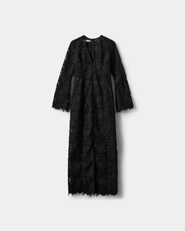 sofie-schnoor-icon-olynoorsw-lace-dress-schwarz-spitze image 1