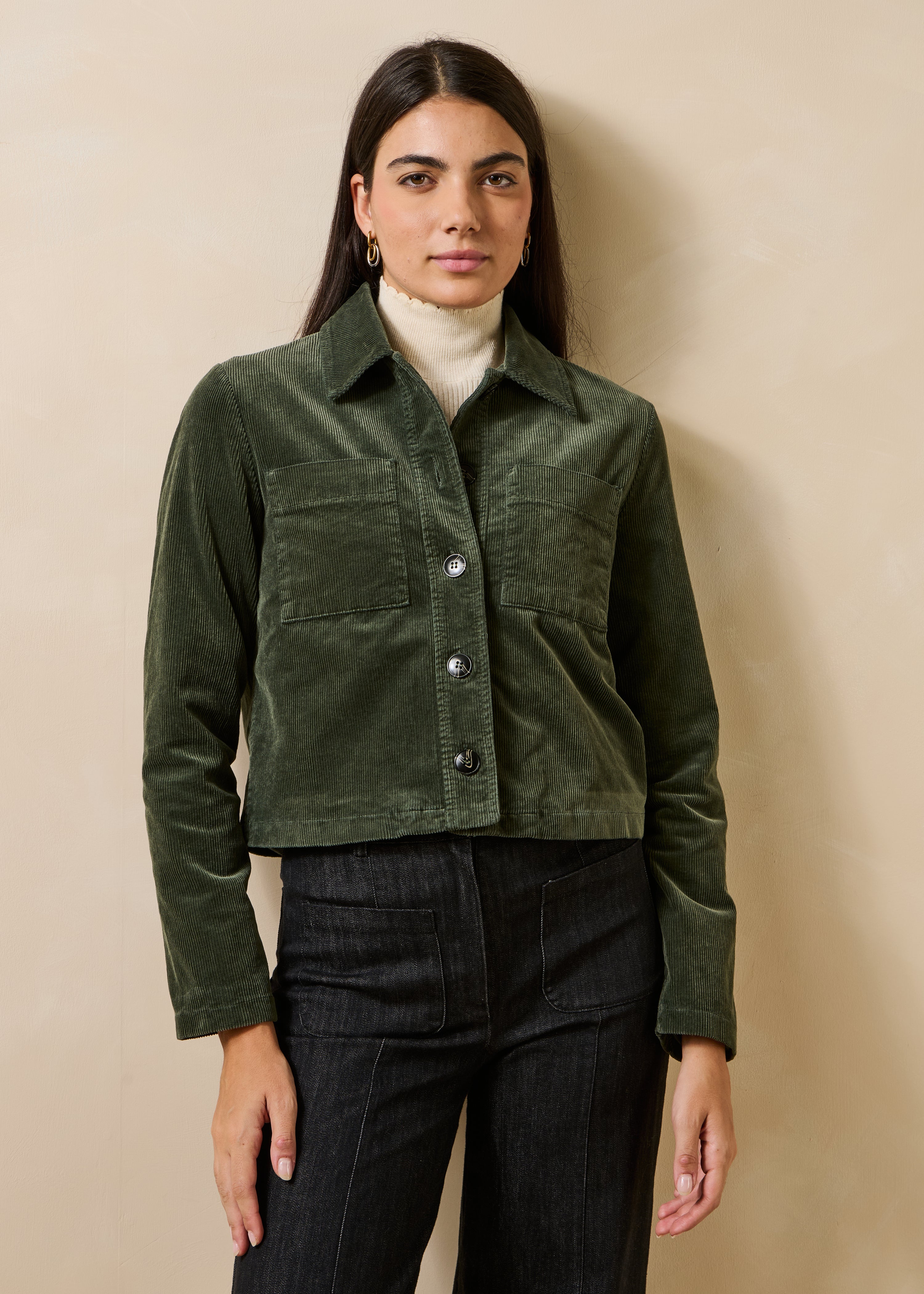 la-f-e-marabout-e-daphne-cordjacke-kaki-kurz-gef-ttert image 2