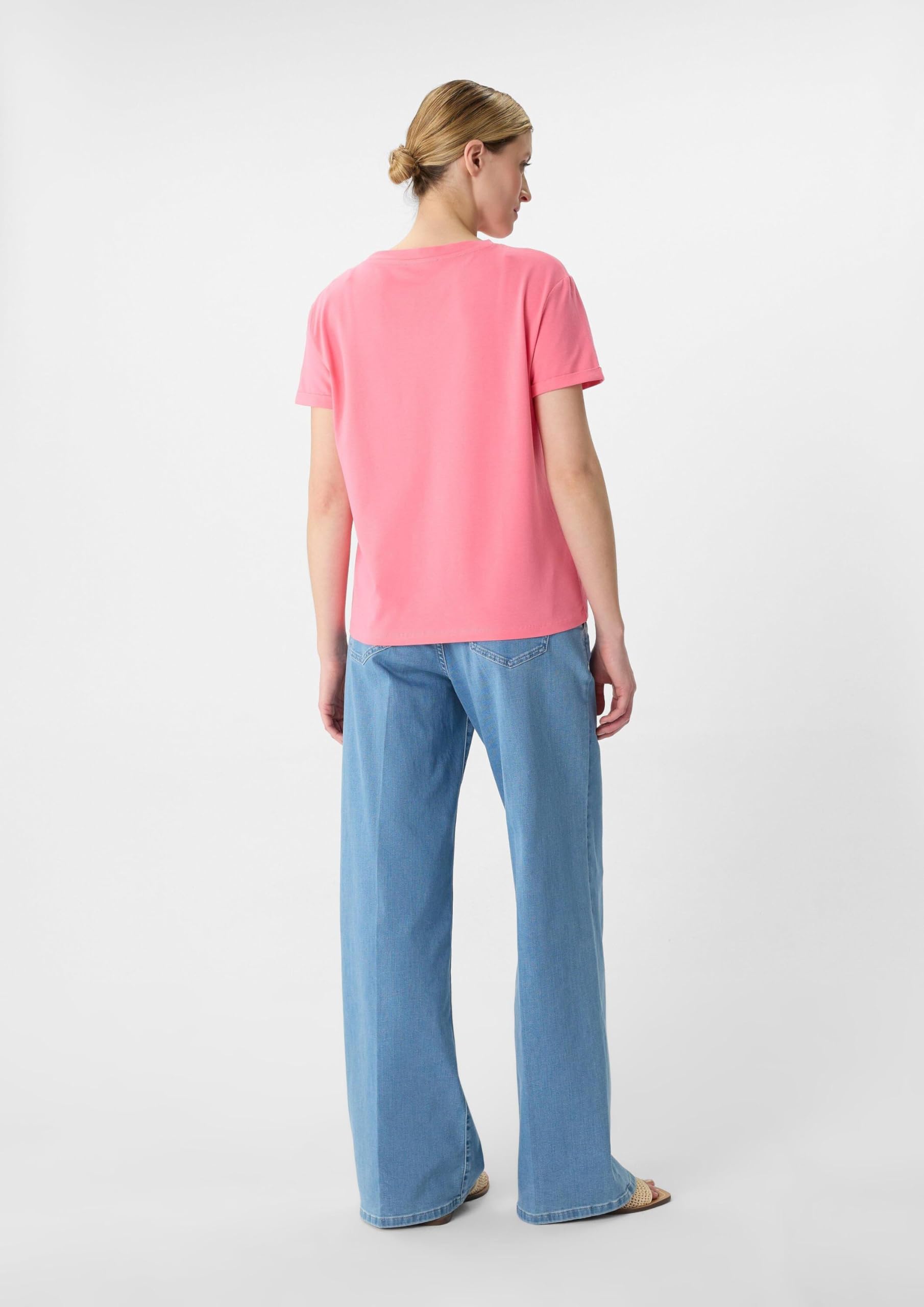 comma-t-shirt-relaxed-fit-v-ausschnitt-mit-logo-stickerei image 7