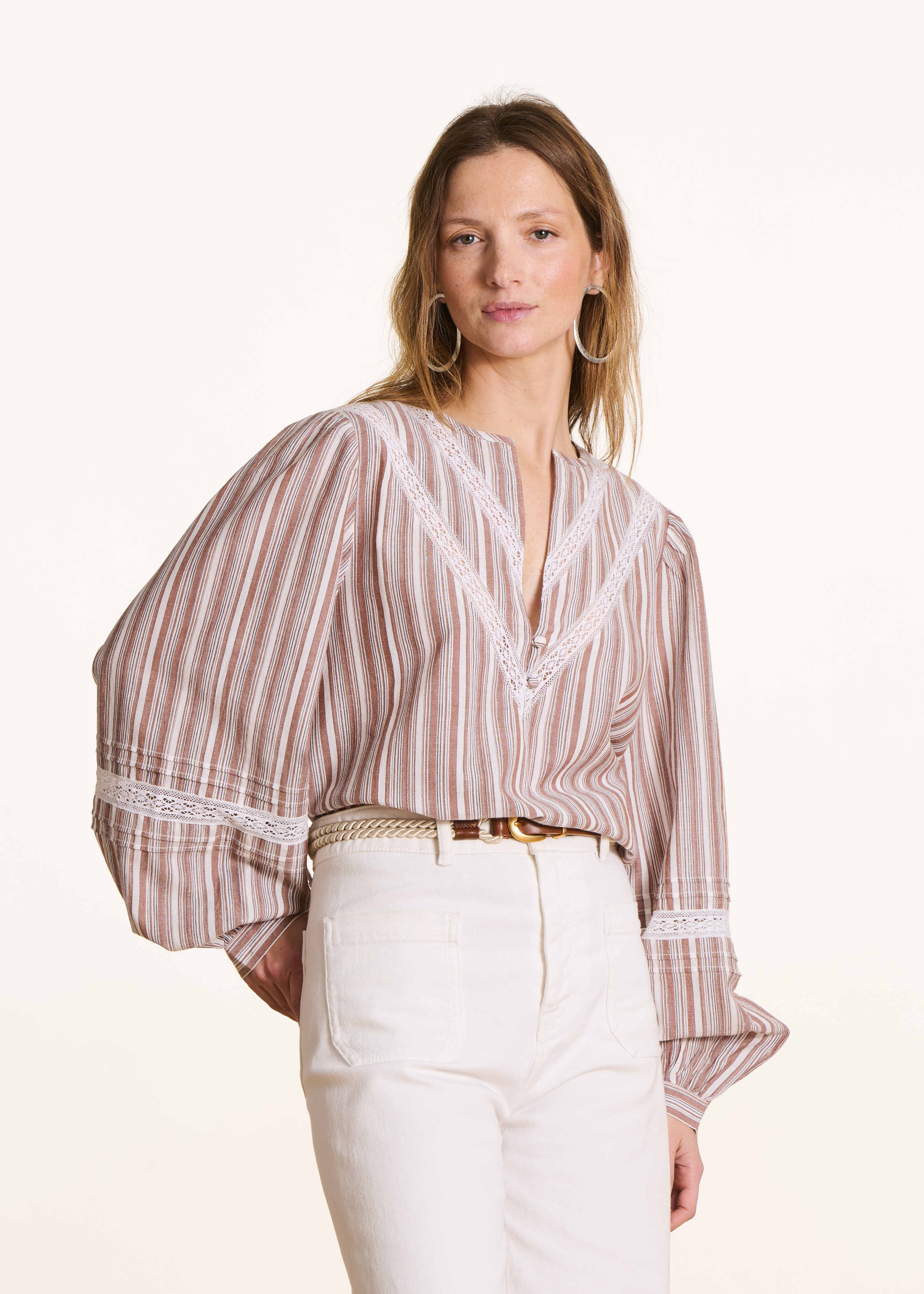 la-f-e-marabout-e-bluse-wei-braun-streifen-bio-34-46 image 1
