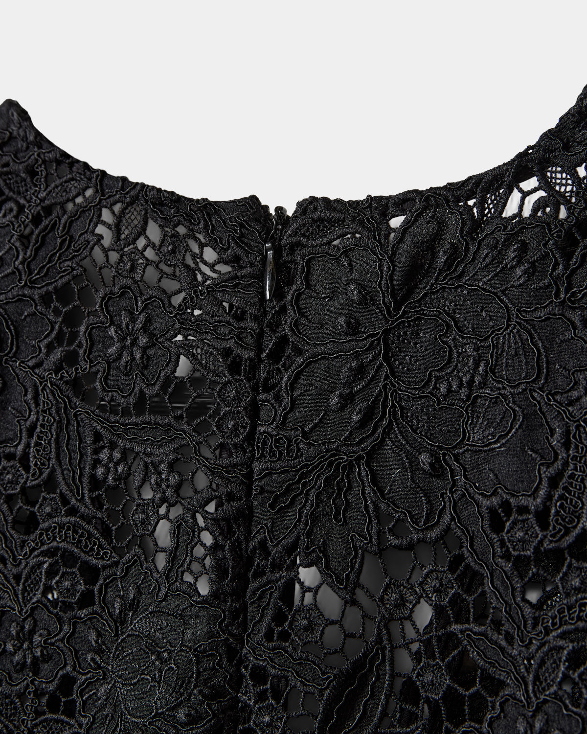 sofie-schnoor-icon-olynoorsw-lace-dress-schwarz-spitze image 7