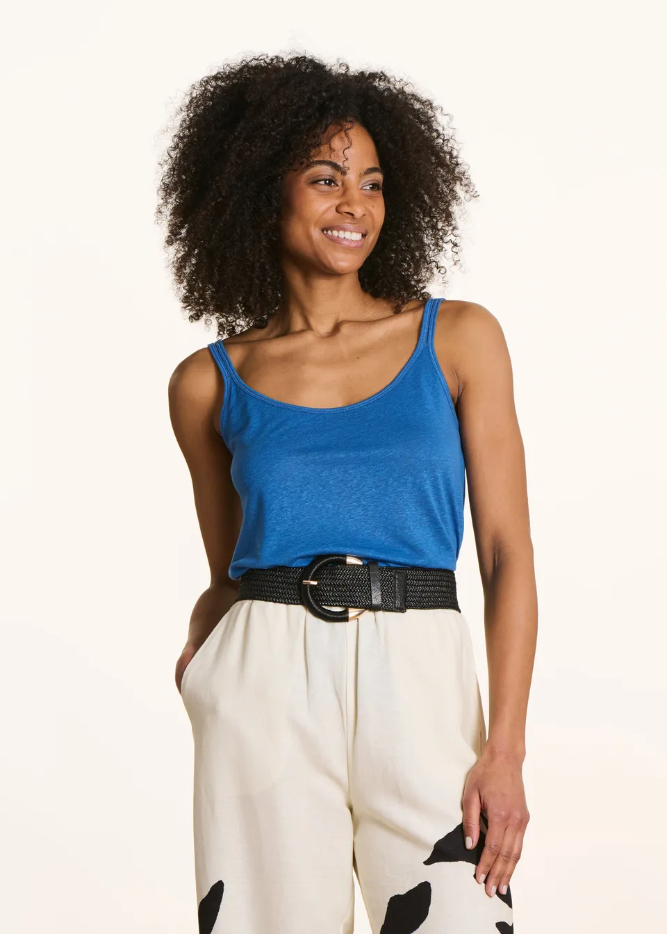la-f-e-marabout-e-fleurus-top-denimblau-lyocell-leinen-tr-ger image 1