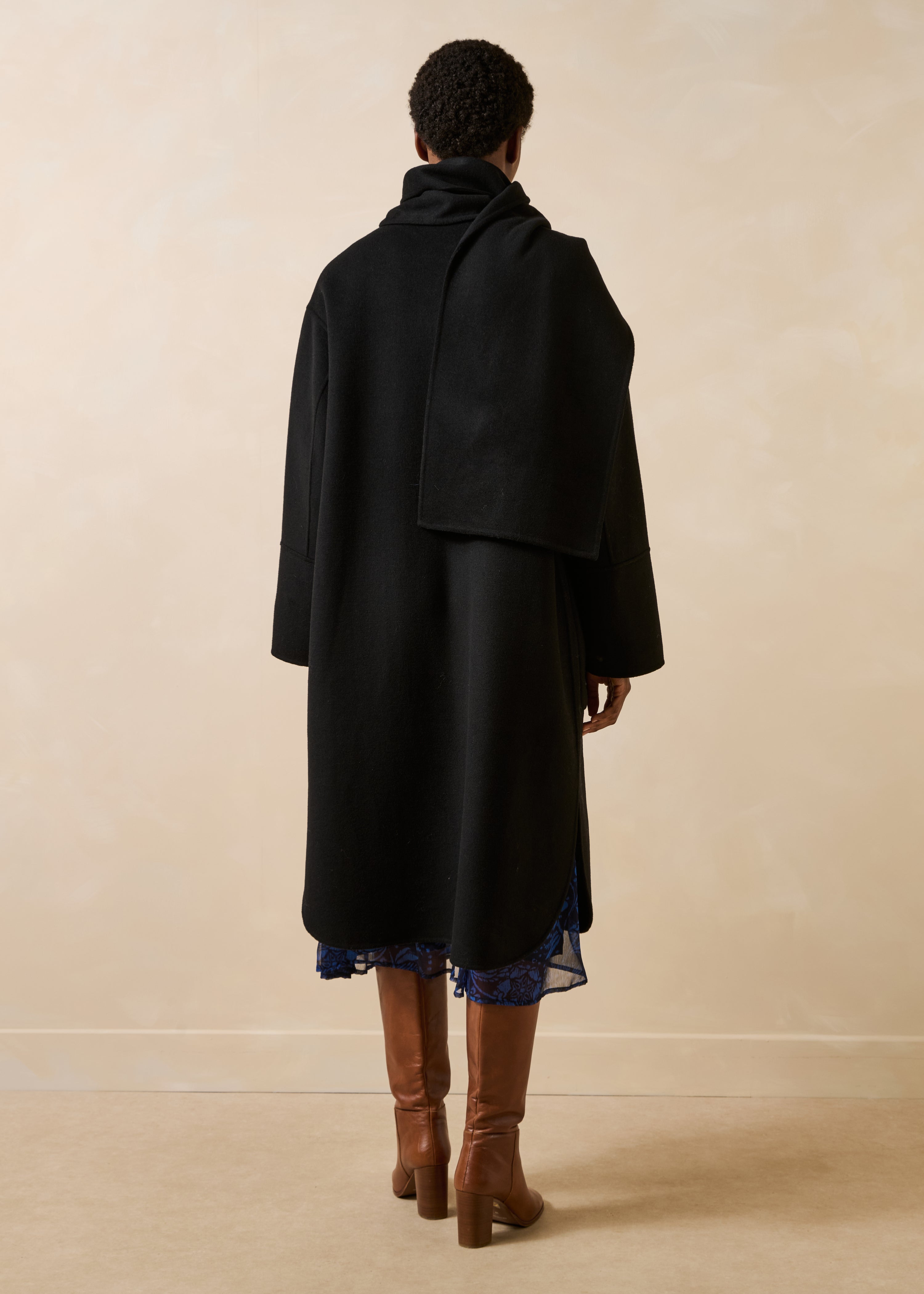 la-f-e-marabout-e-genial-mantel-schwarz-oversize-schal image 3