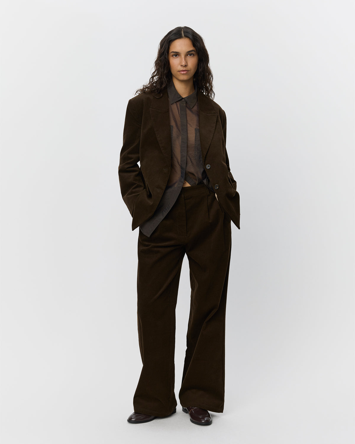 sofie-schnoor-pennysw-blazer-damen-dunkelbraun-samt-baumwolle image 2