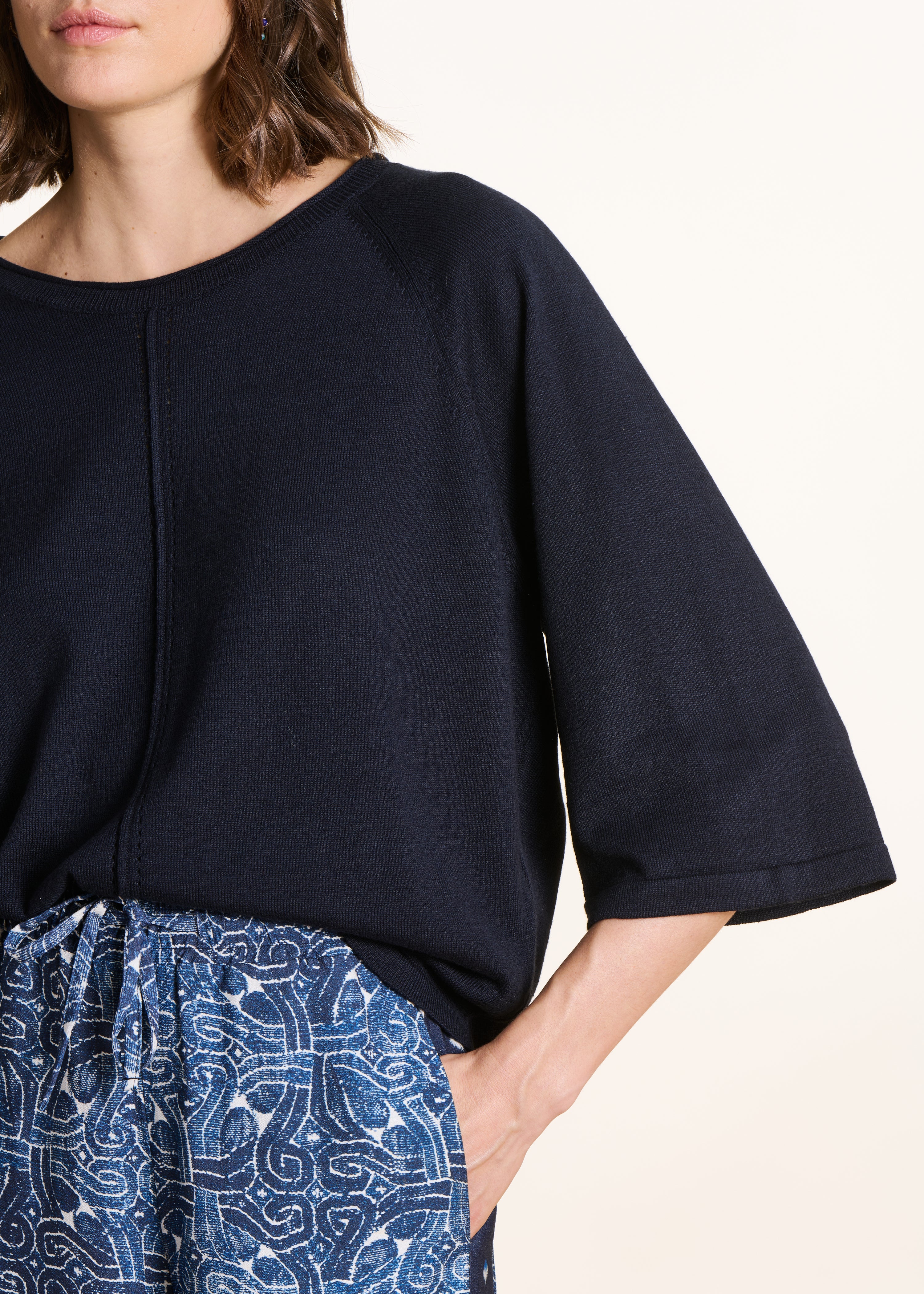 la-f-e-marabout-e-fluxo-pullover-blau-oversize-lochstrick image 5