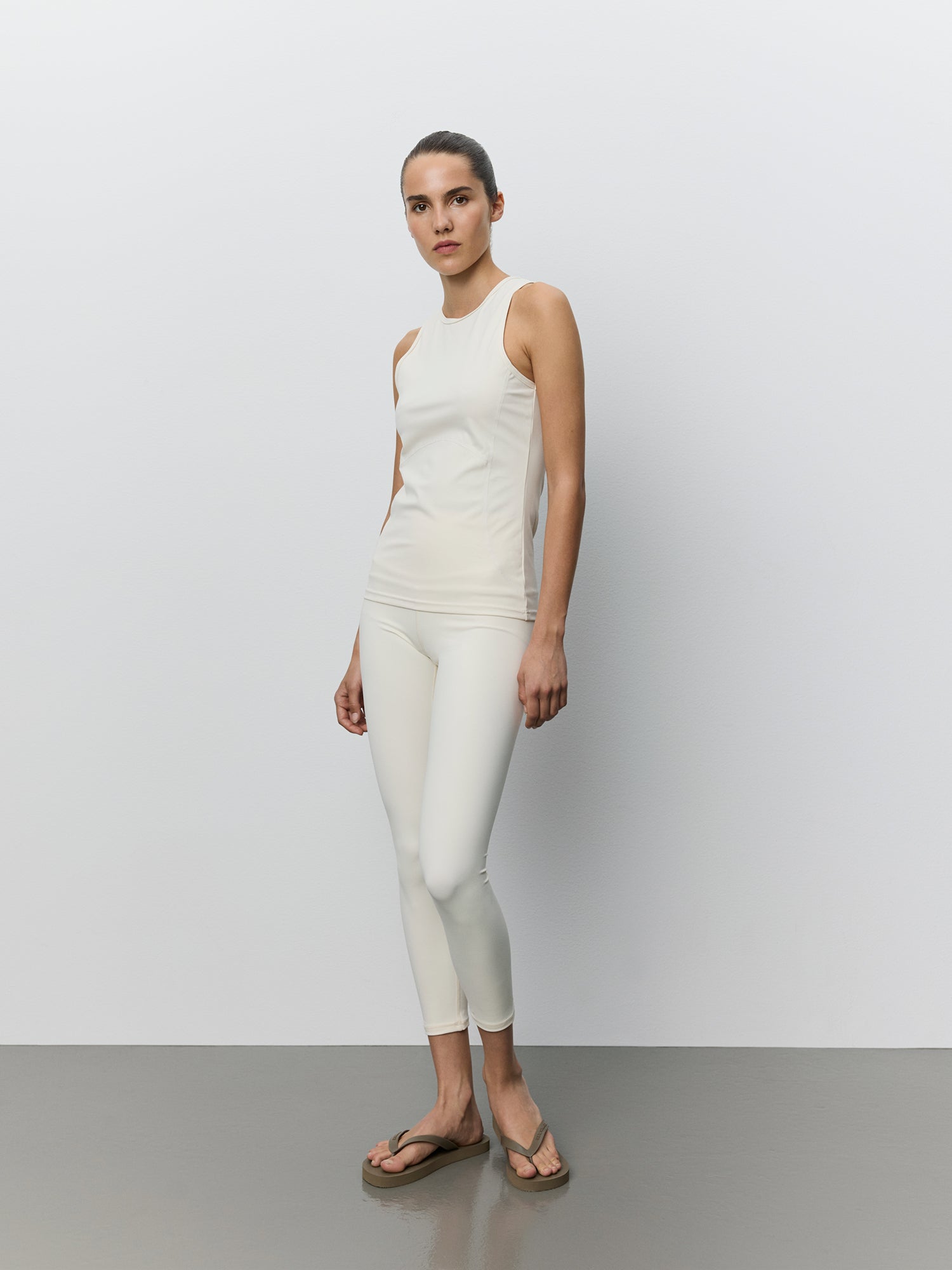 sofie-schnoor-sport-menaspo-top-off-white-stretch image 2