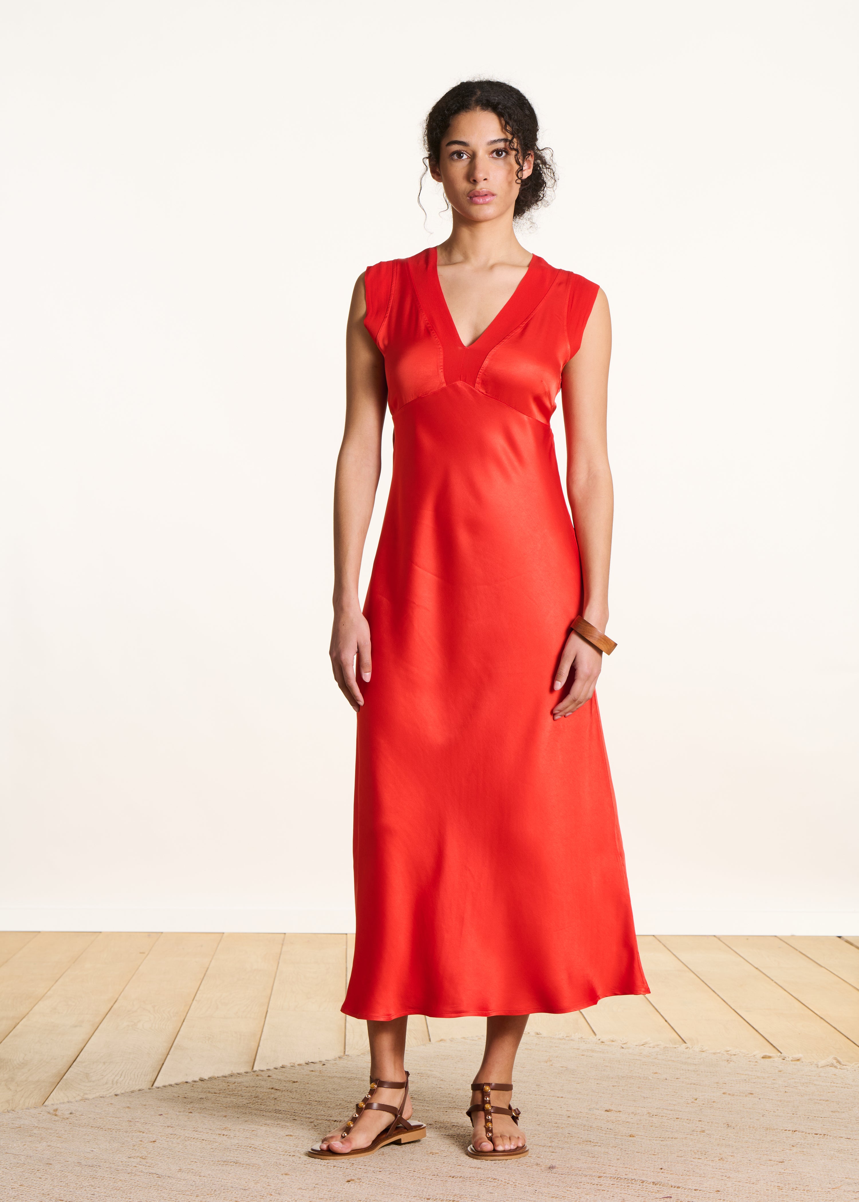 la-f-e-marabout-e-talicia-r-maxikleid-orange-satin-rmellos image 1