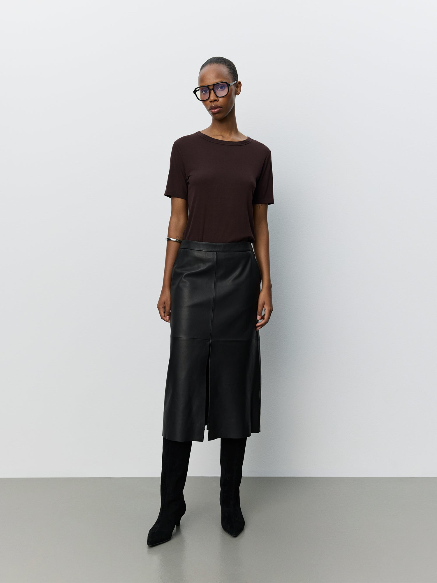 sofie-schnoor-women-eleanorsw-rock-schwarz-lammleder-midi image 2