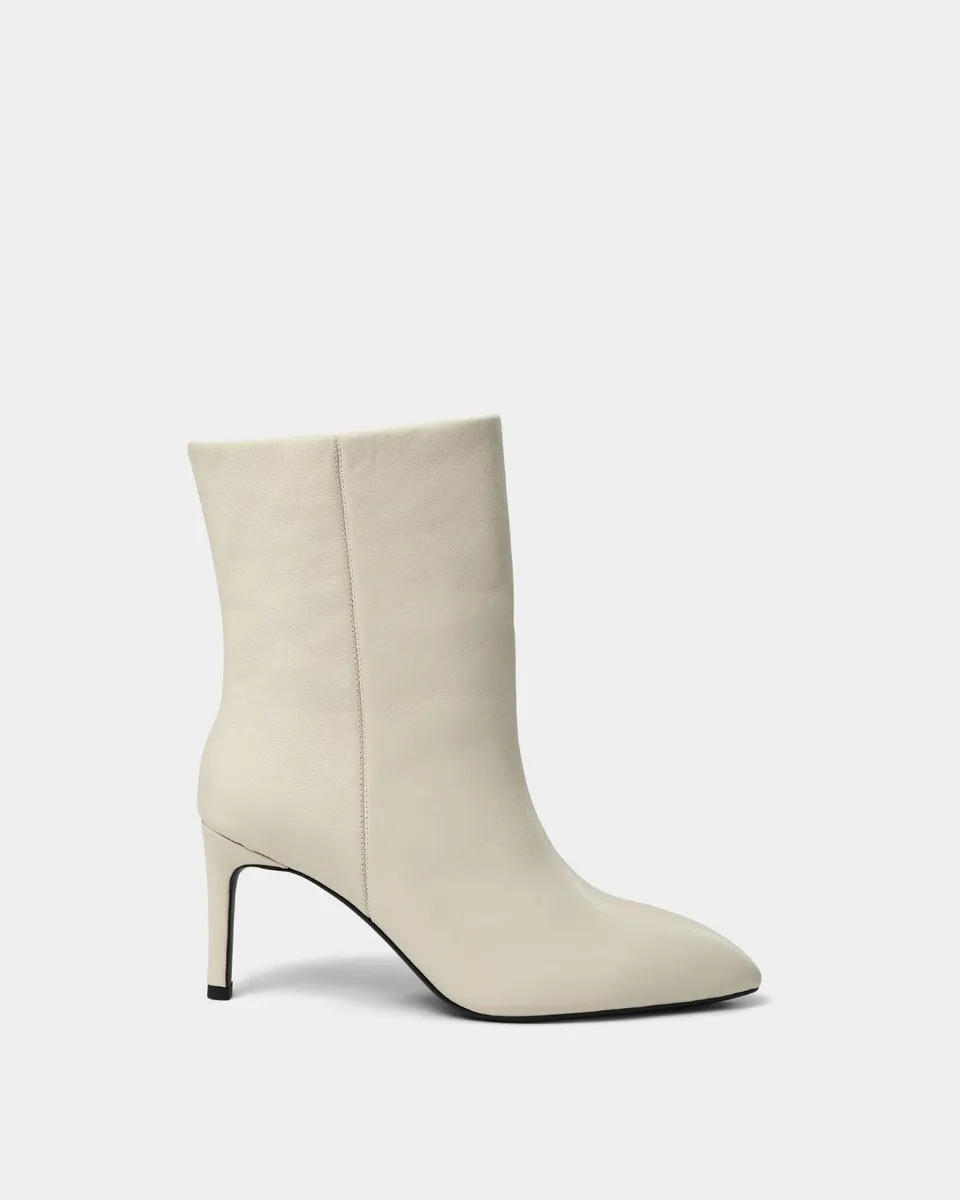 sofie-schnoor-women-selvasw-boot-stiefelette-off-white-leder image 1