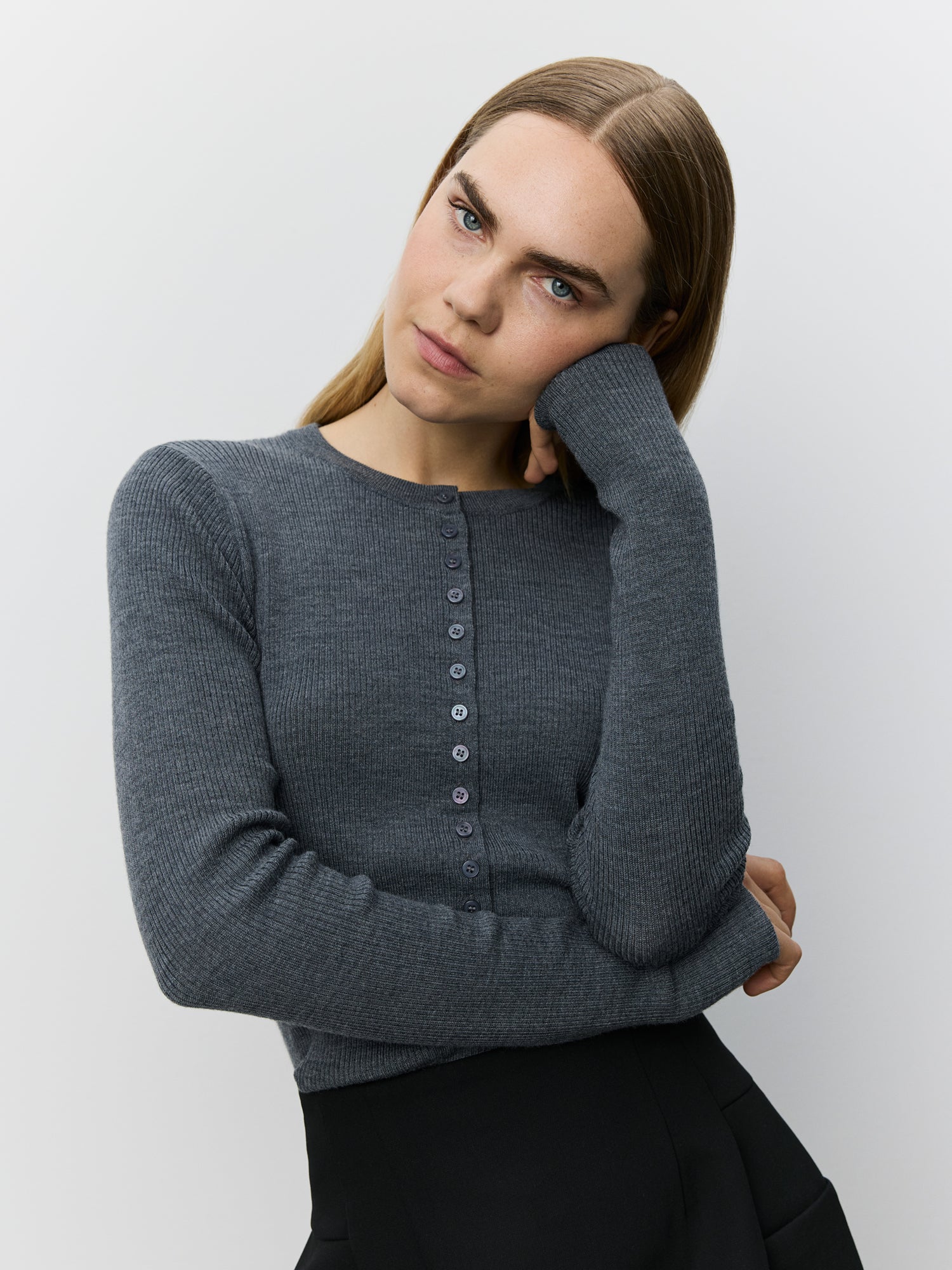 sofie-schnoor-women-julessw-strickcardigan-grau-merino image 5